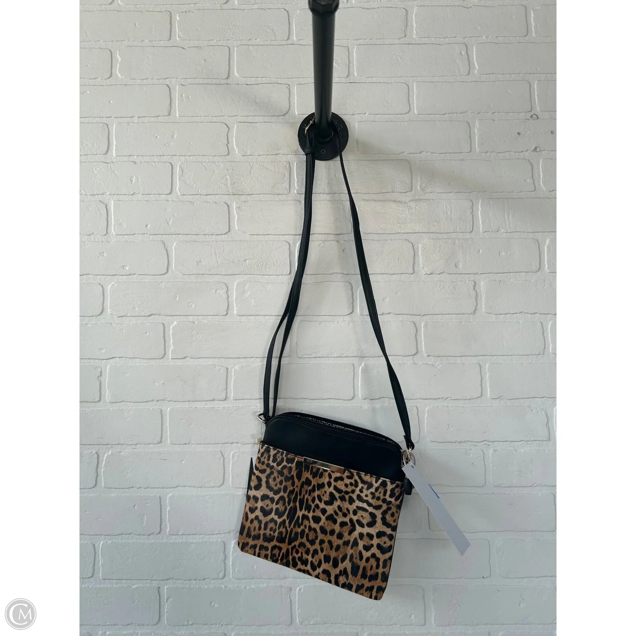 Crossbody By Clothes Mentor, Size: Medium
