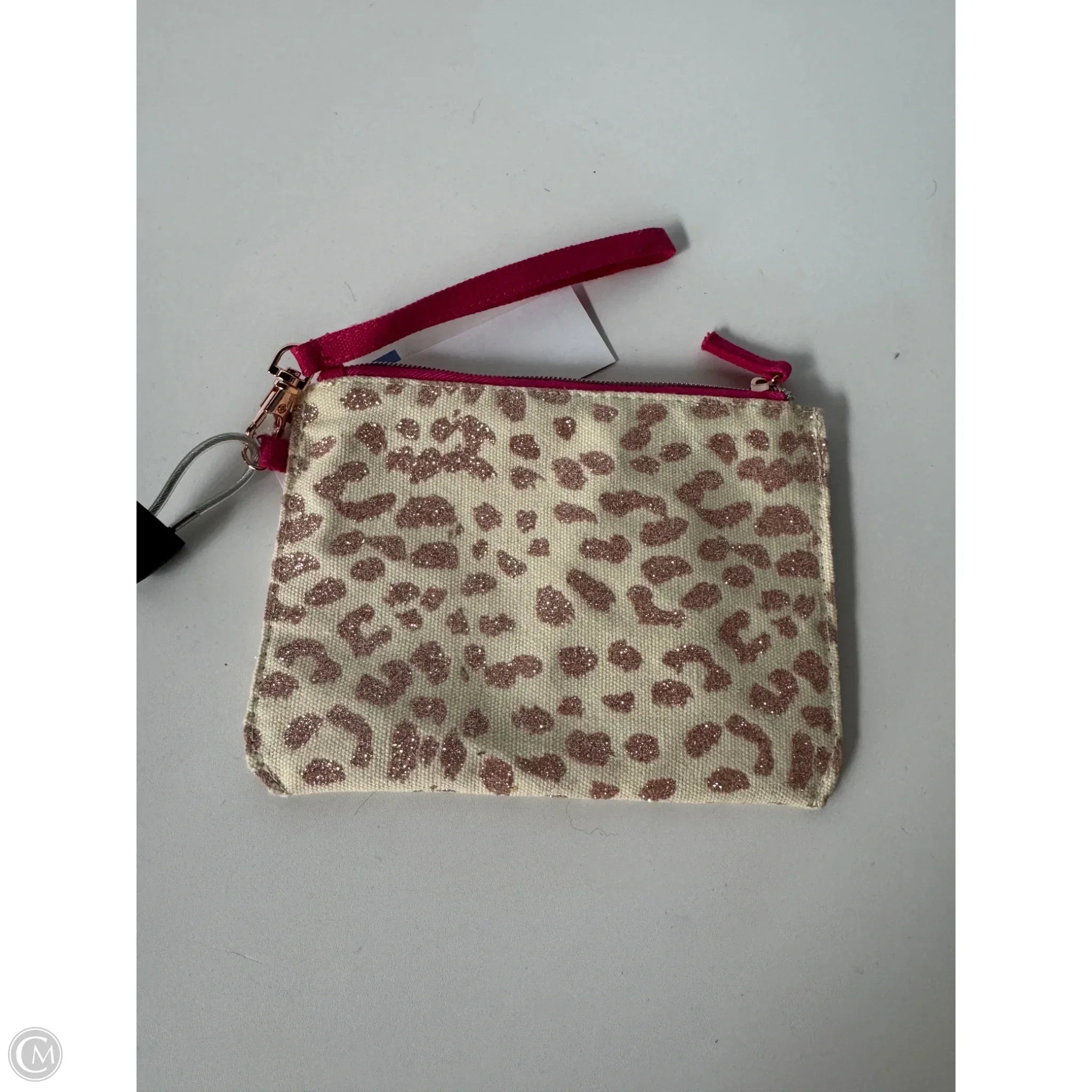 Wristlet By Betsey Johnson, Size: Small