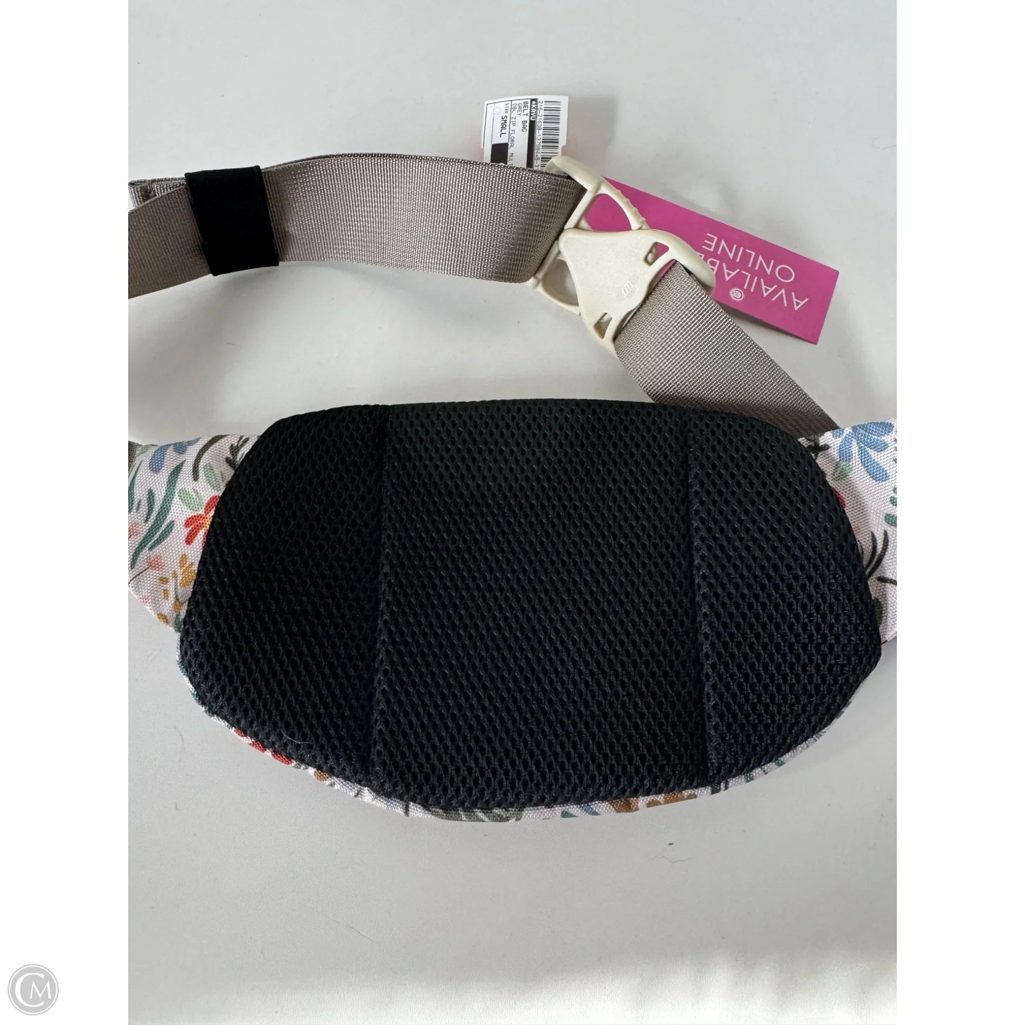 Belt Bag By Kavu, Size: Small