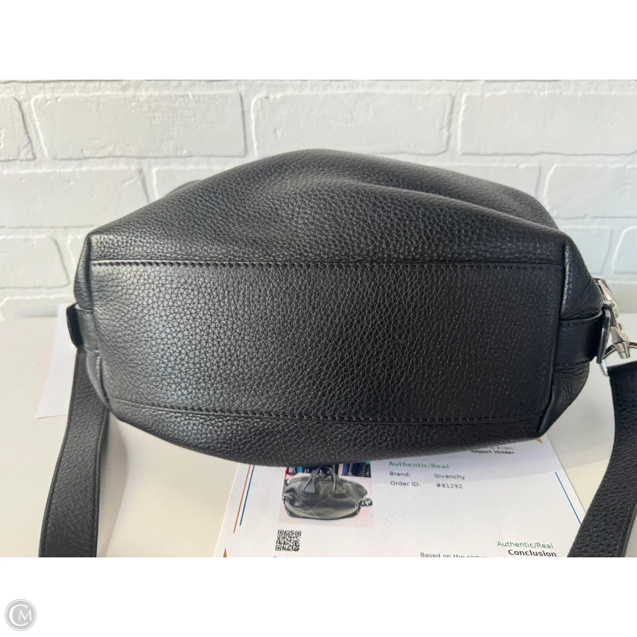 Handbag Luxury Designer By Givenchy, Size: Medium