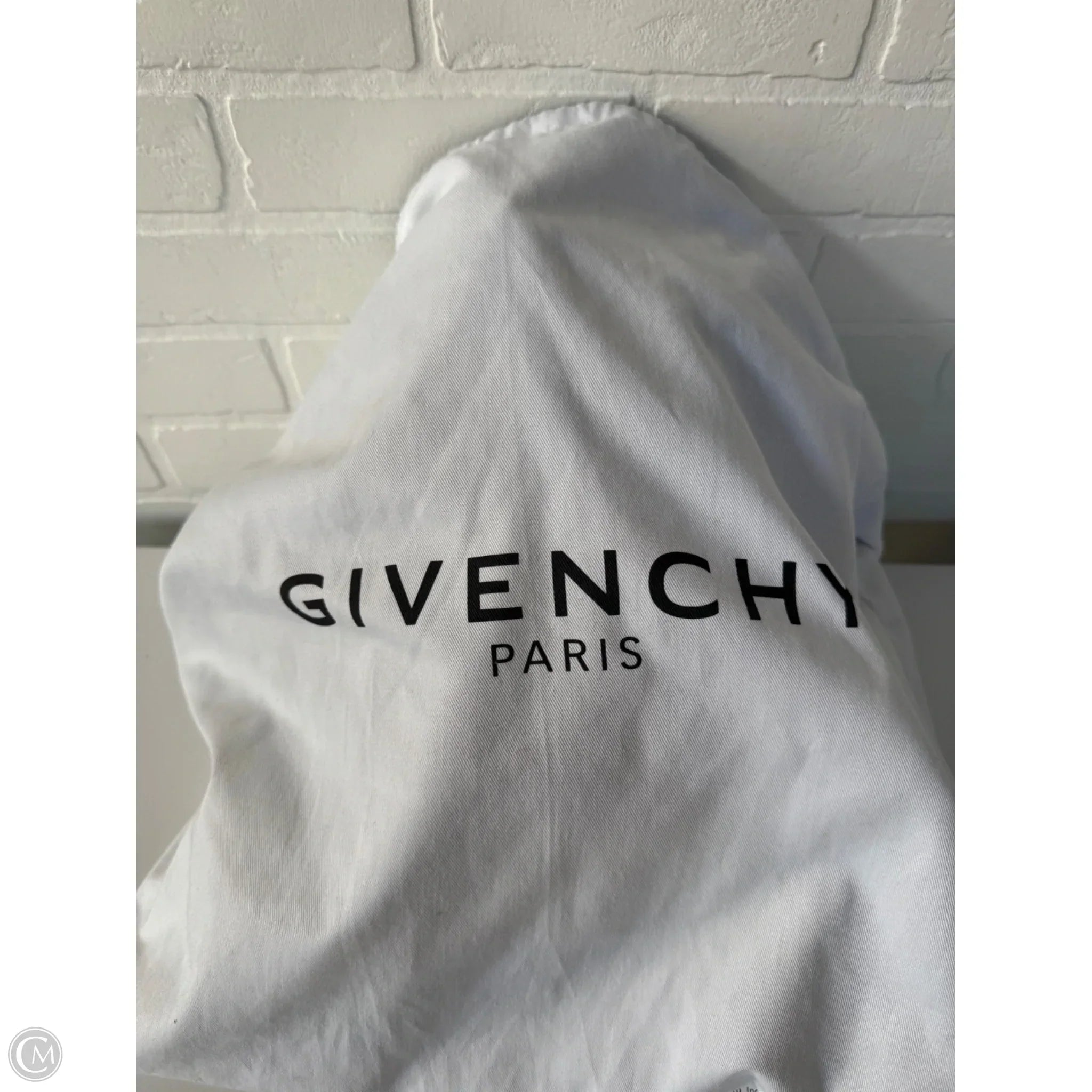 Handbag Luxury Designer By Givenchy, Size: Medium