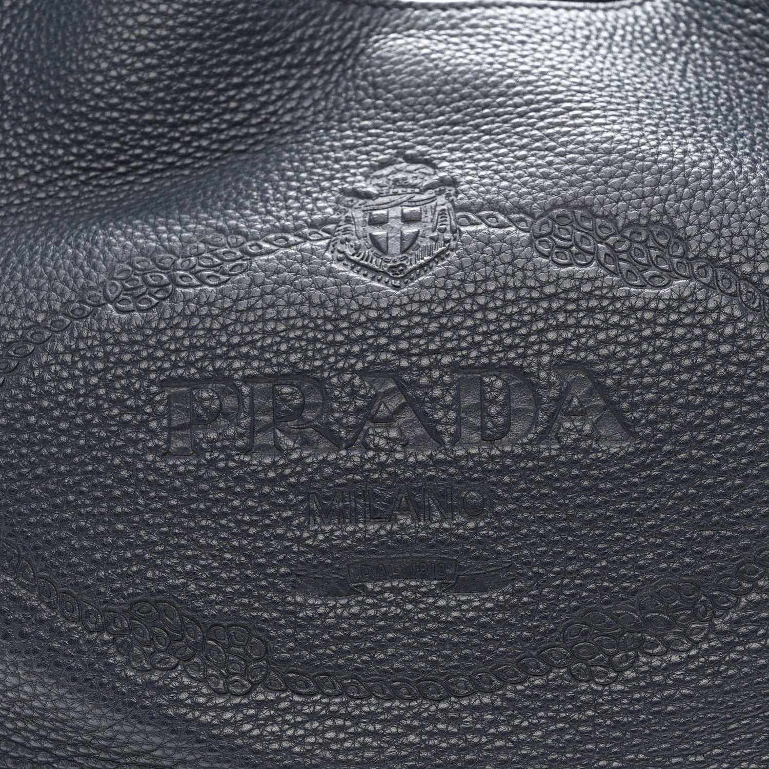 Vitello Phenix Embossed Logo Hobo Baltico