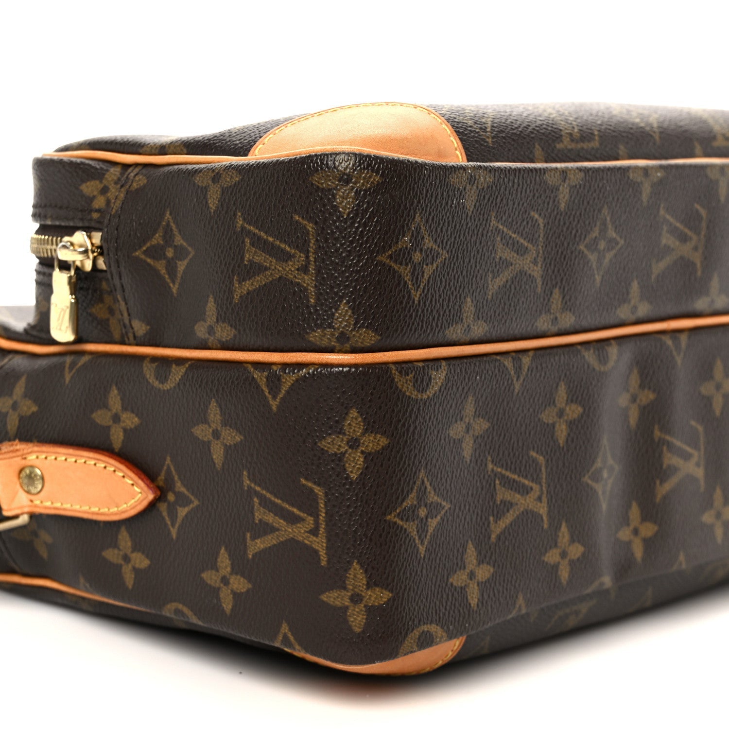 Monogram Nil 28