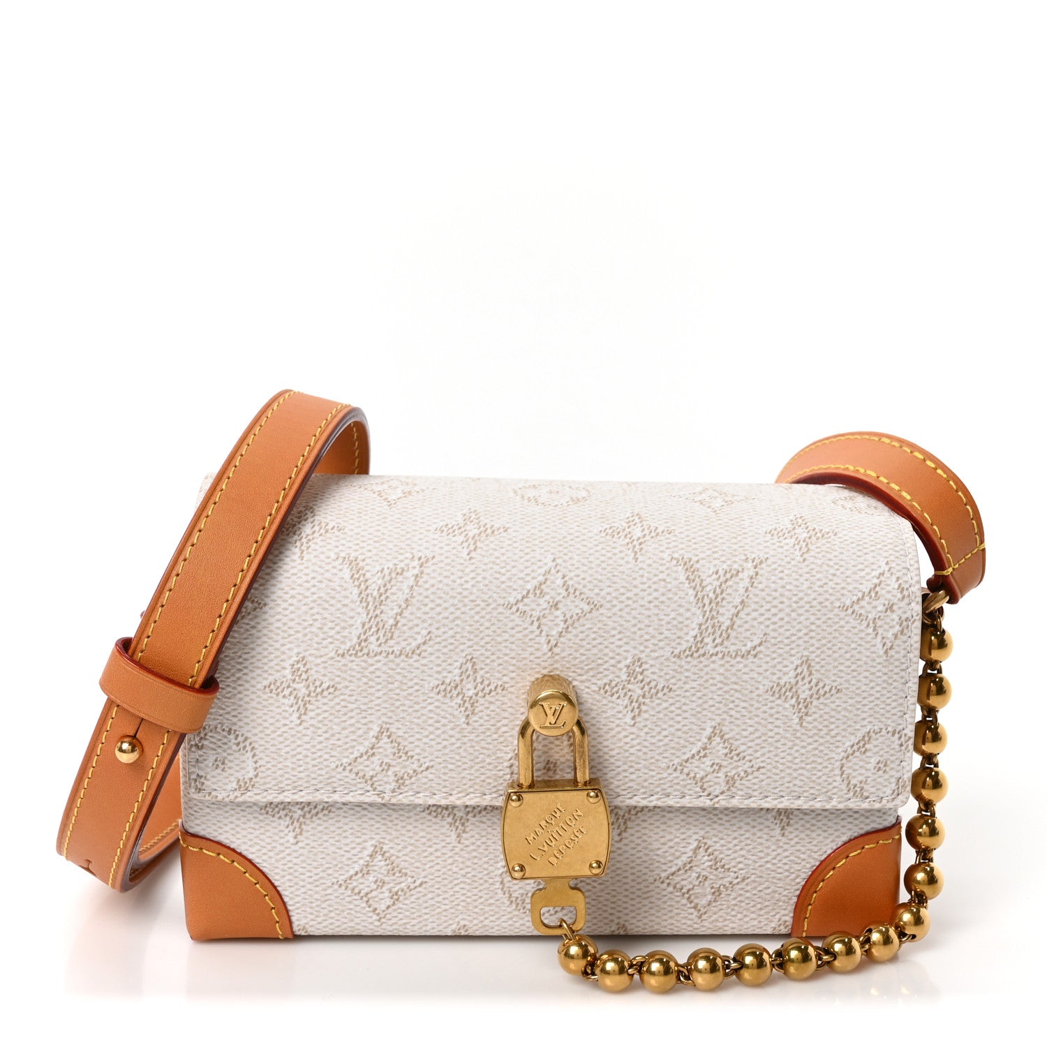 Heritage Monogram Steamer Wearable Wallet Off White