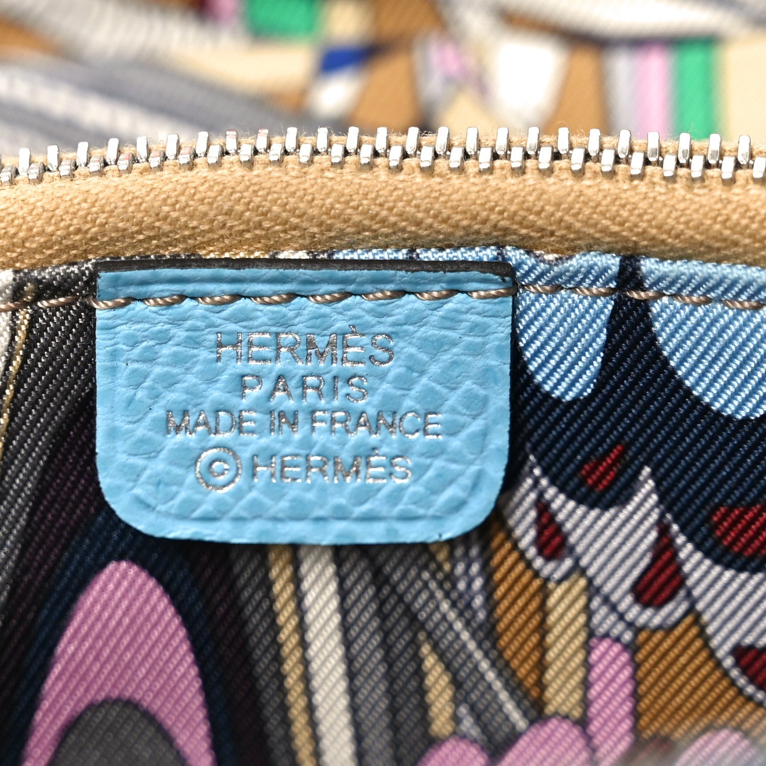 Epsom Silk'In Compact Wallet Celeste