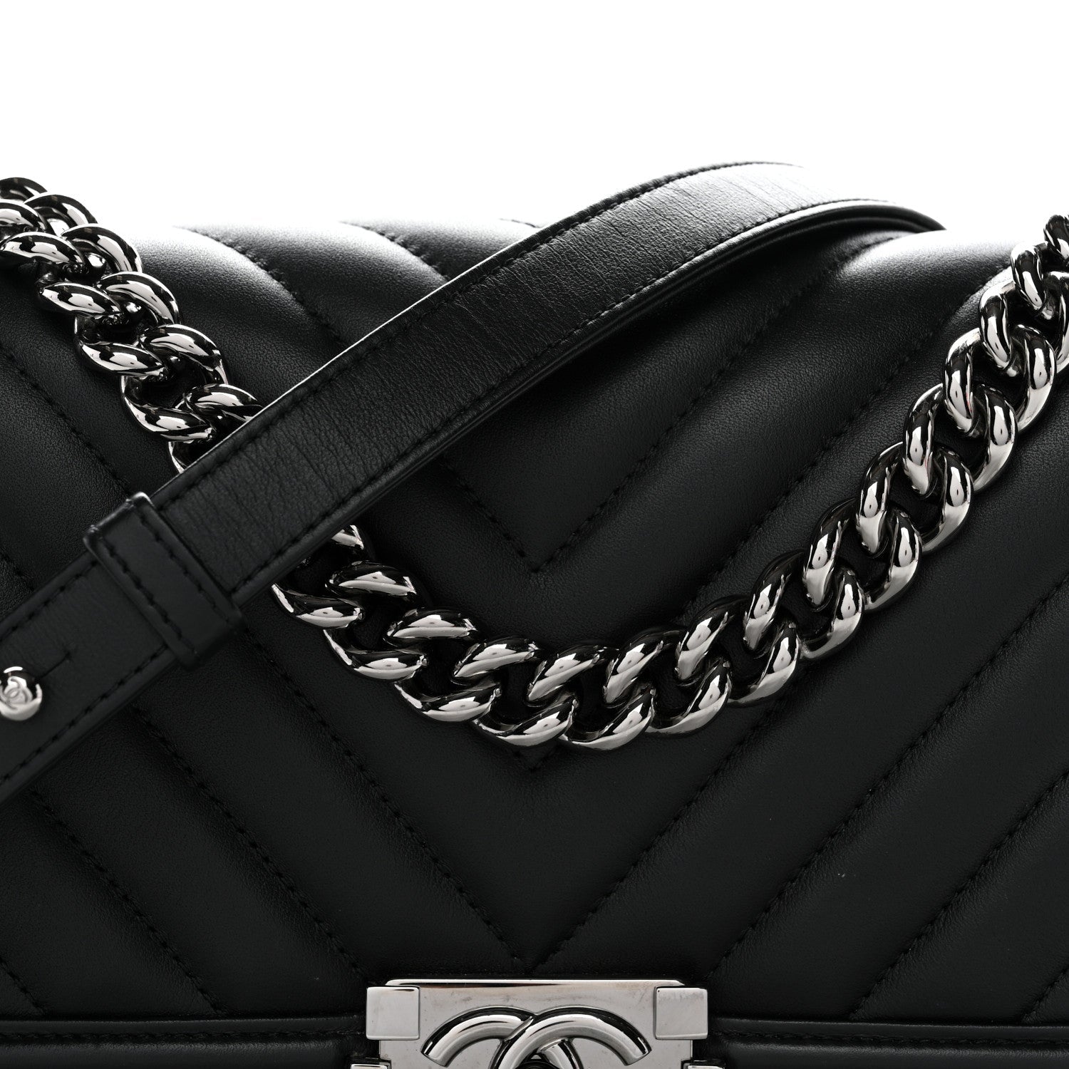 Calfskin Chevron Quilted Medium Boy Flap Black