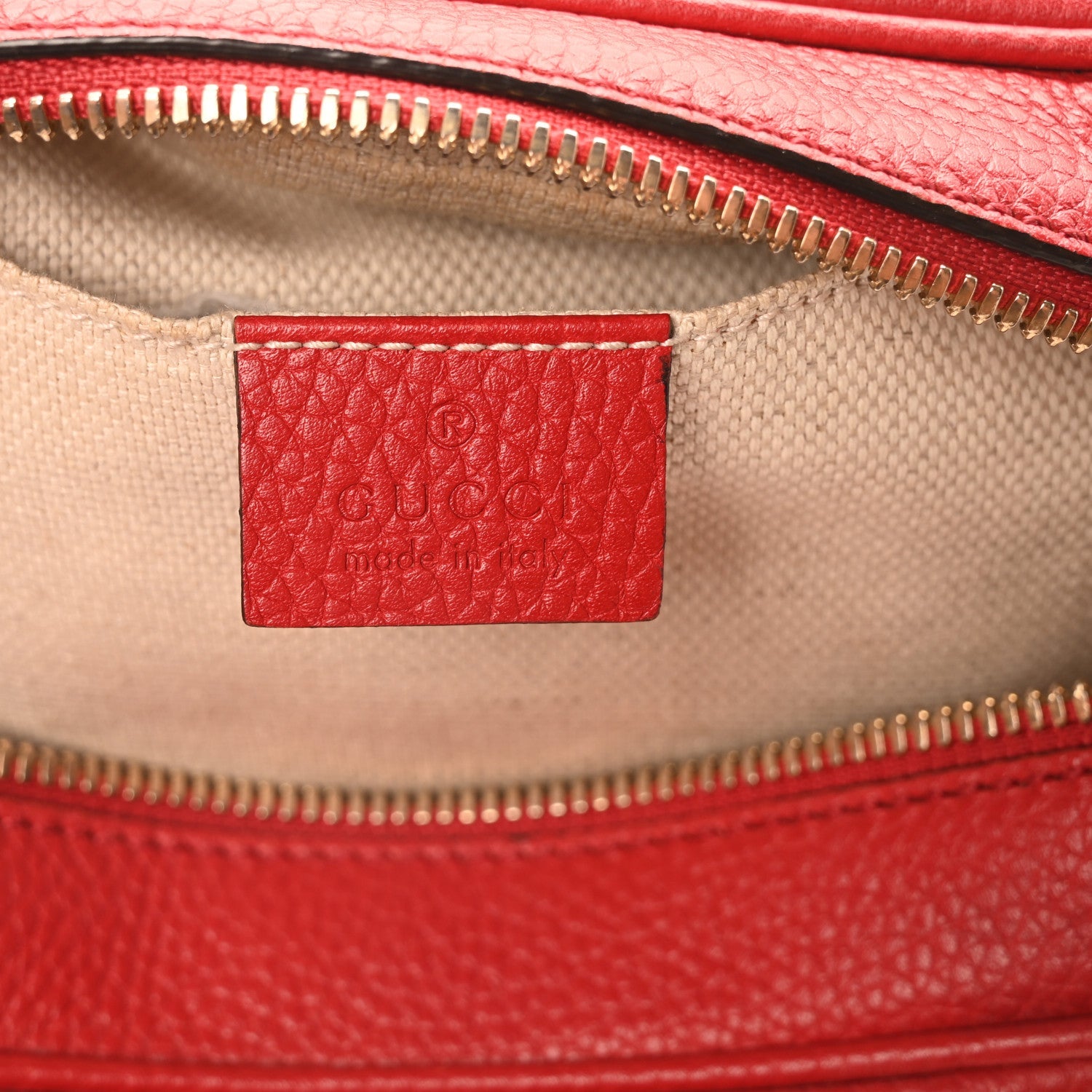 Pebbled Calfskin Small Soho Disco Bag Vibrant Red