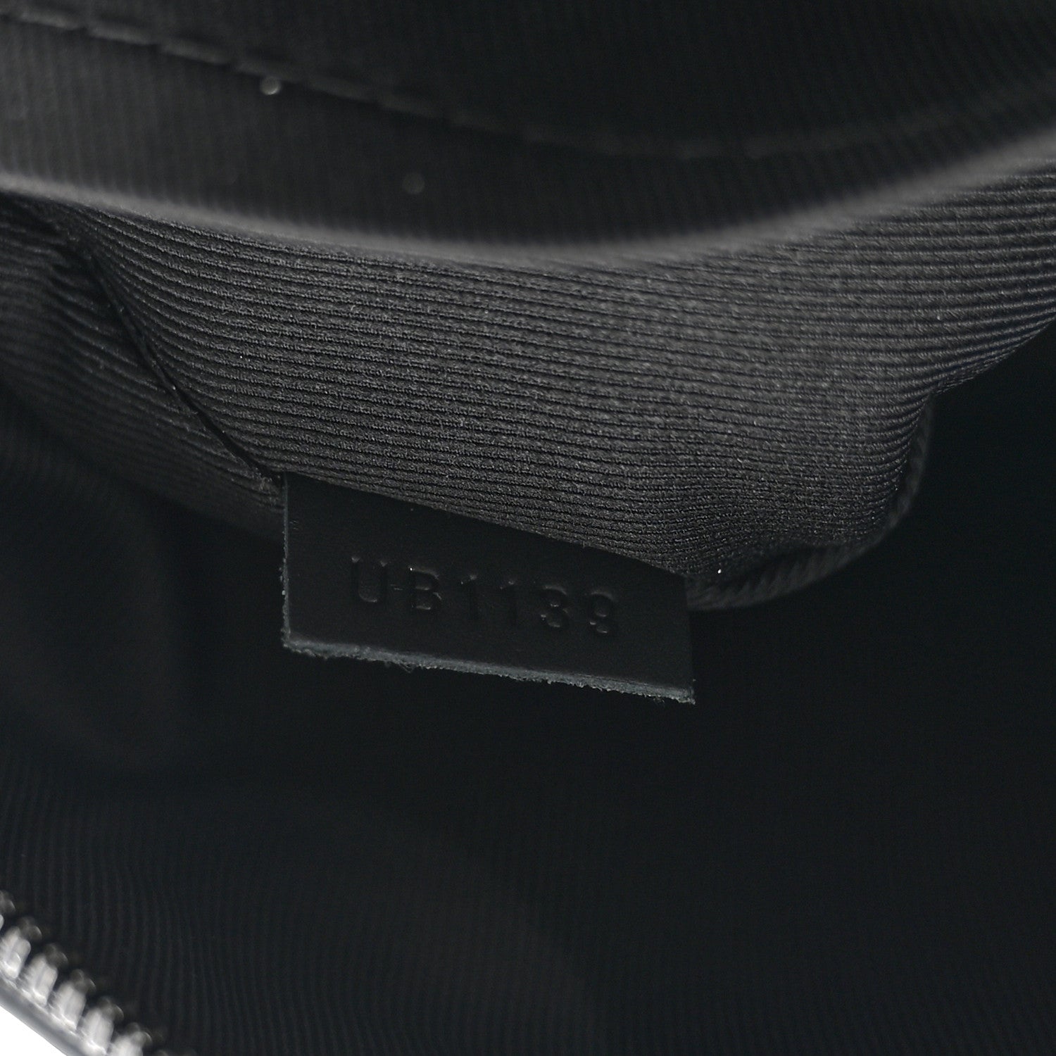 Calfskin Monogram Shadow Discovery Pochette Black