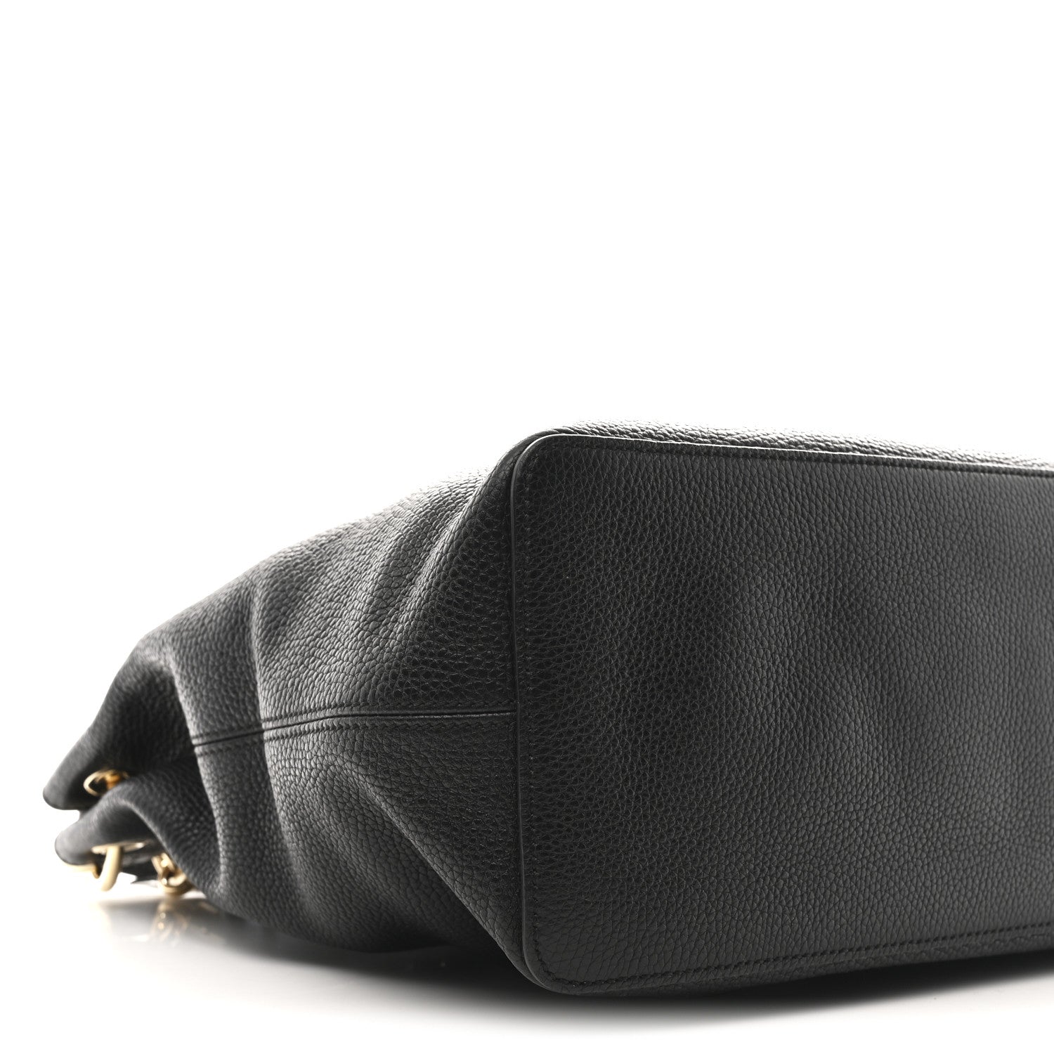 Pebbled Calfskin Large Soho Hobo Black