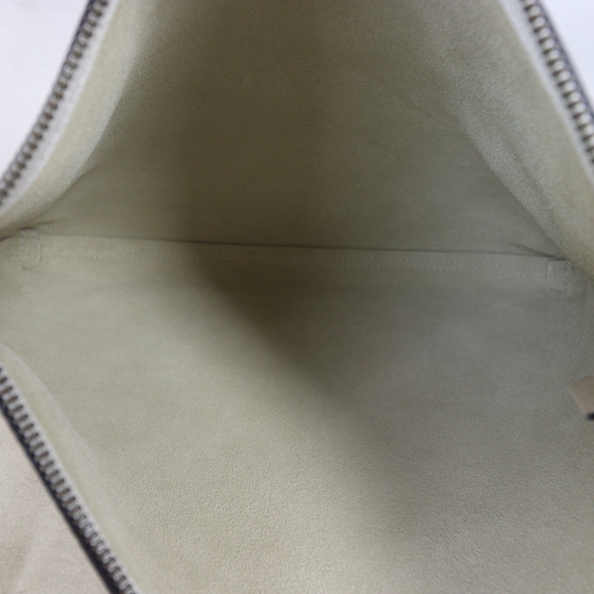 Gucci Logo Print Leather Pouch
