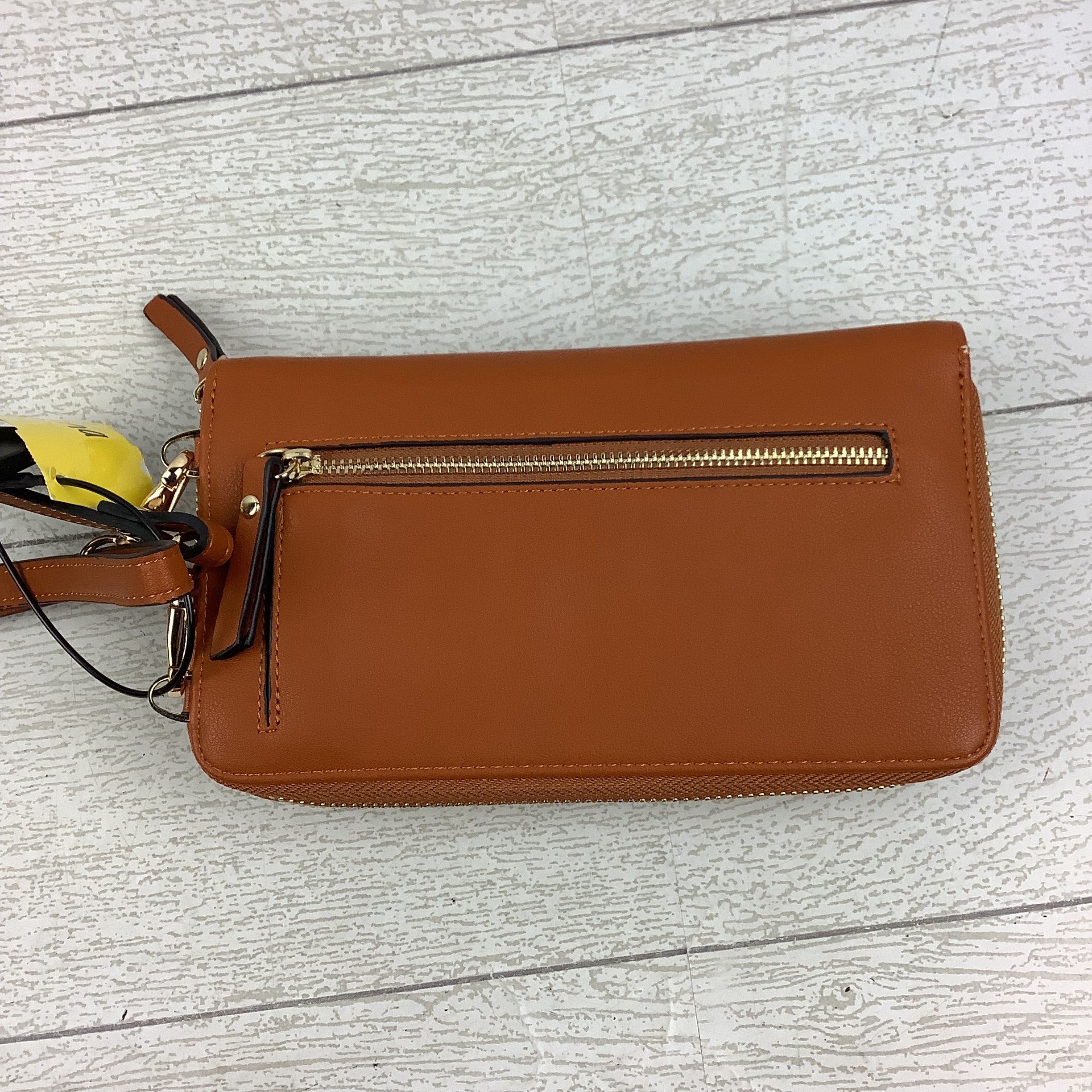 Crossbody By Clothes Mentor, Size: Small