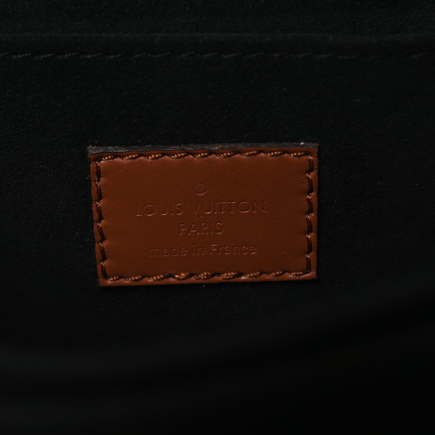 Reverse Monogram Dauphine MM