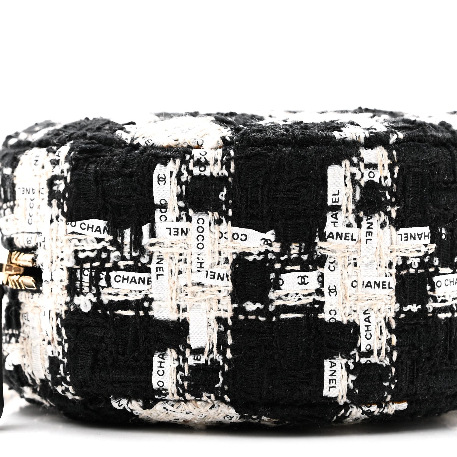 Tweed Quilted Round Clutch With Chain Black Ecru White
