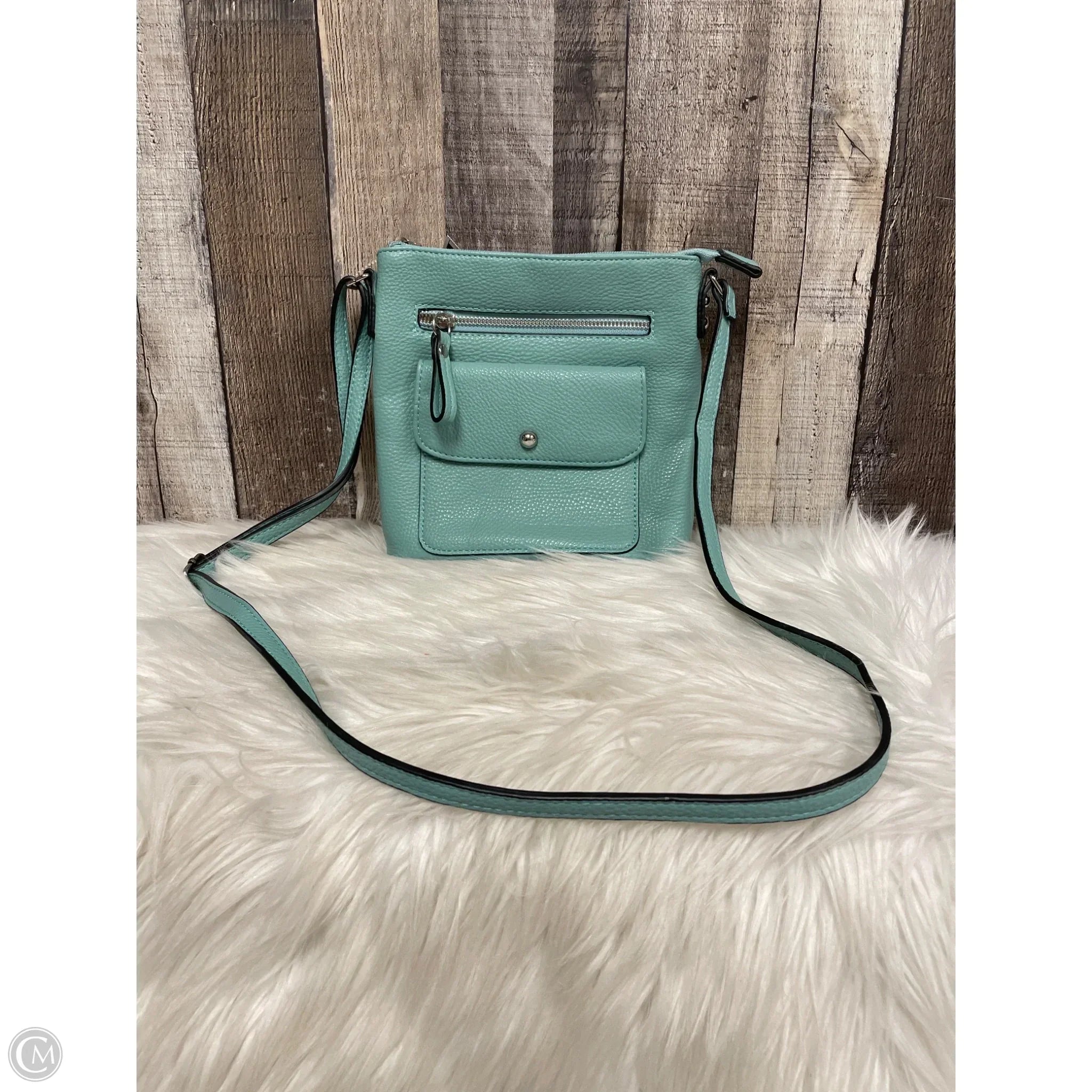 Crossbody By Cmf, Size: Small
