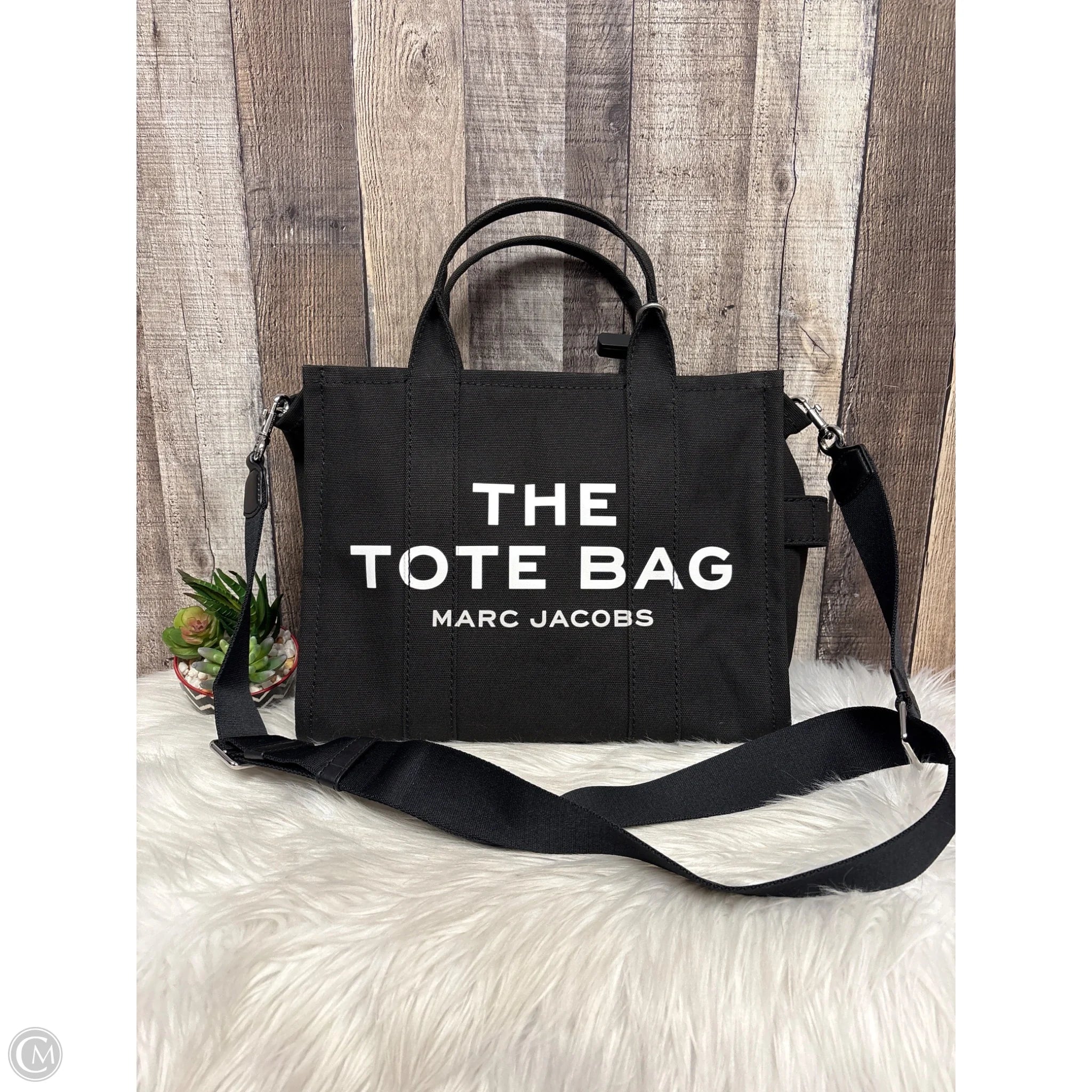 Tote Luxury Designer By Marc Jacobs, Size: Medium