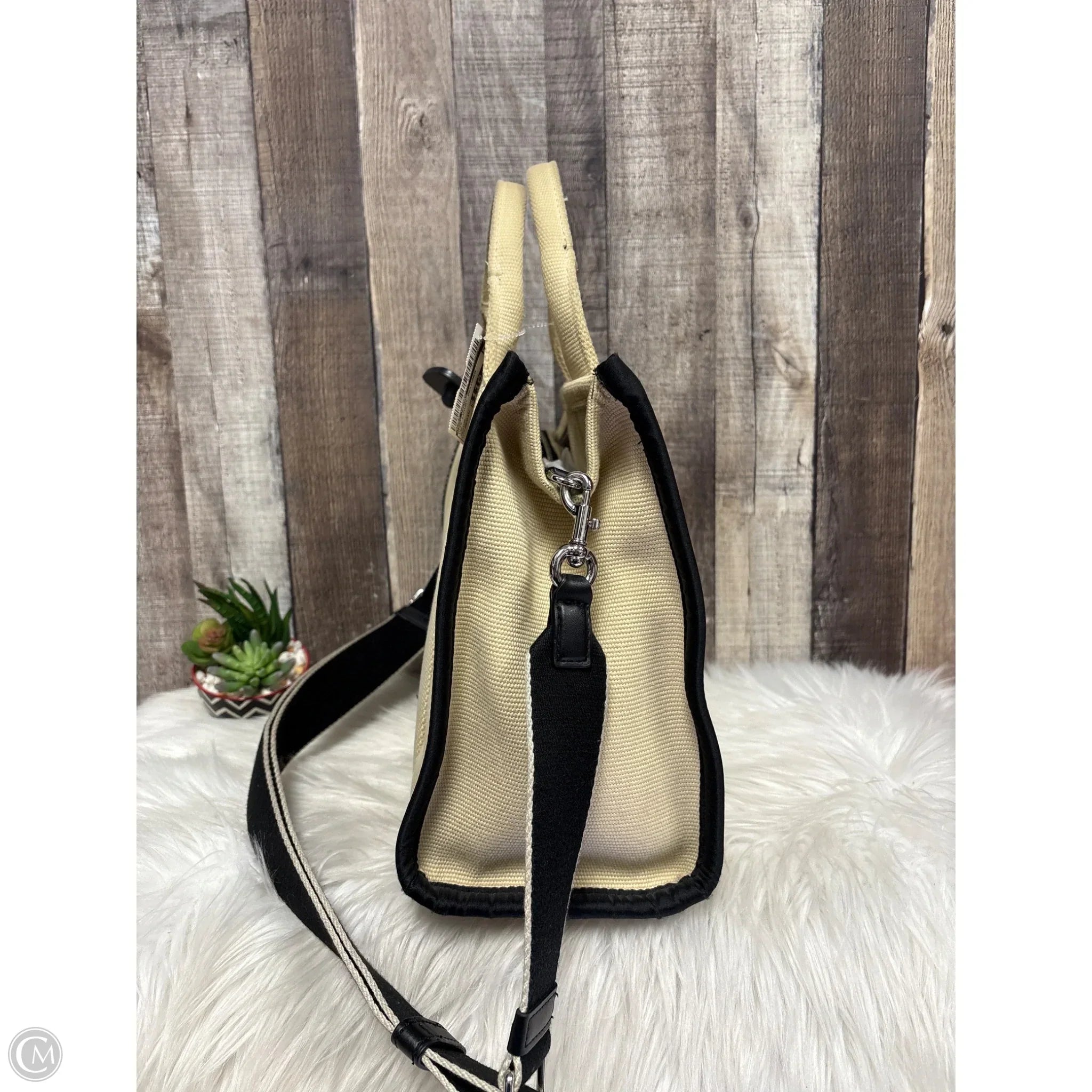 Tote Luxury Designer By Marc Jacobs, Size: Medium