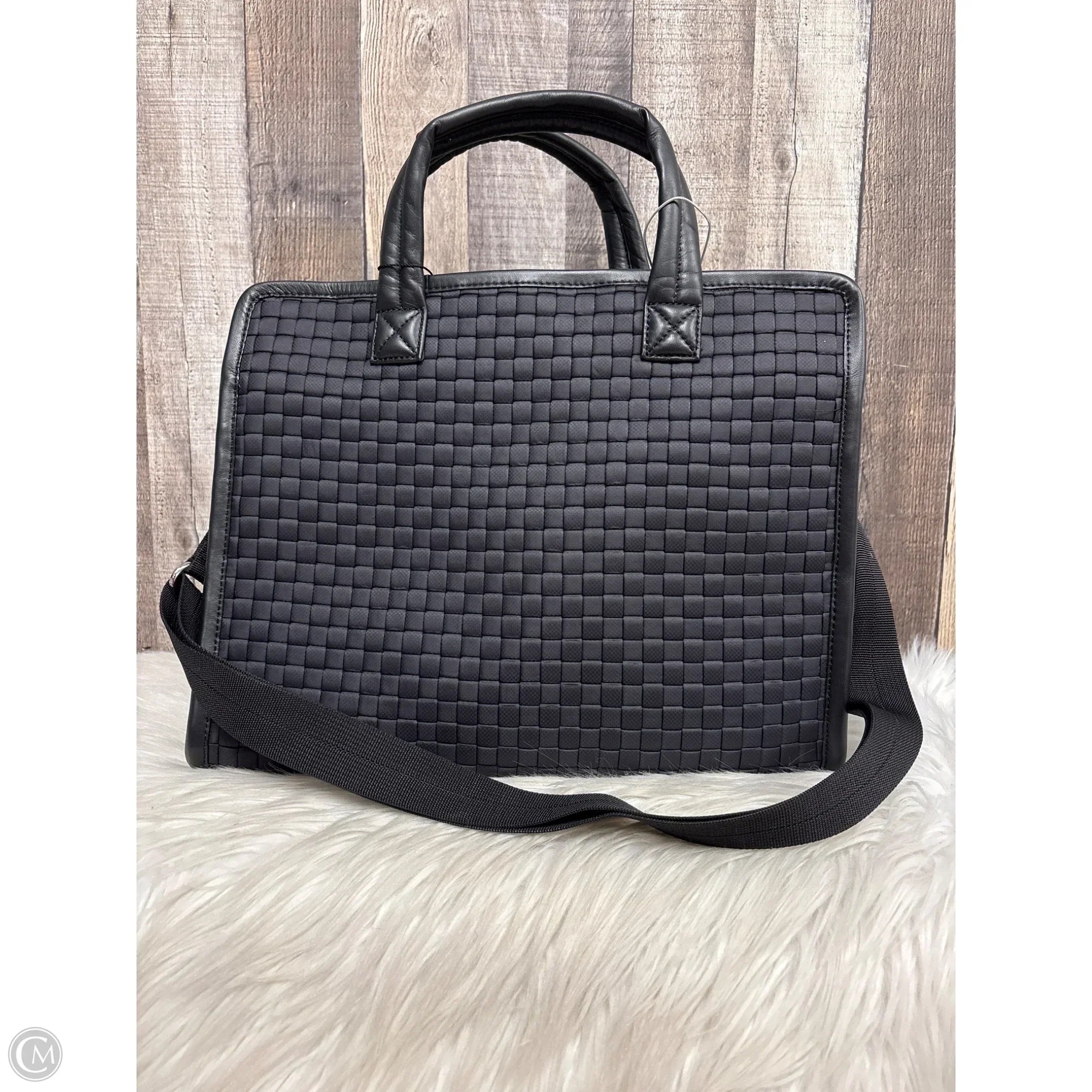 Crossbody By Mz Wallace, Size: Large