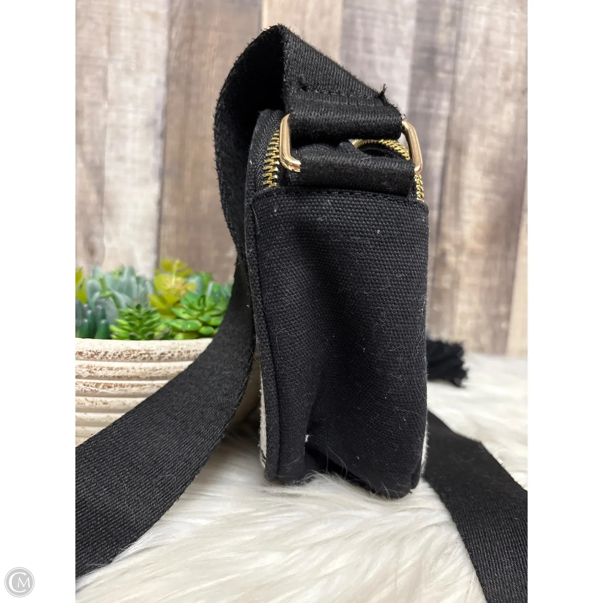 Crossbody By Sincerely Jules, Size: Medium