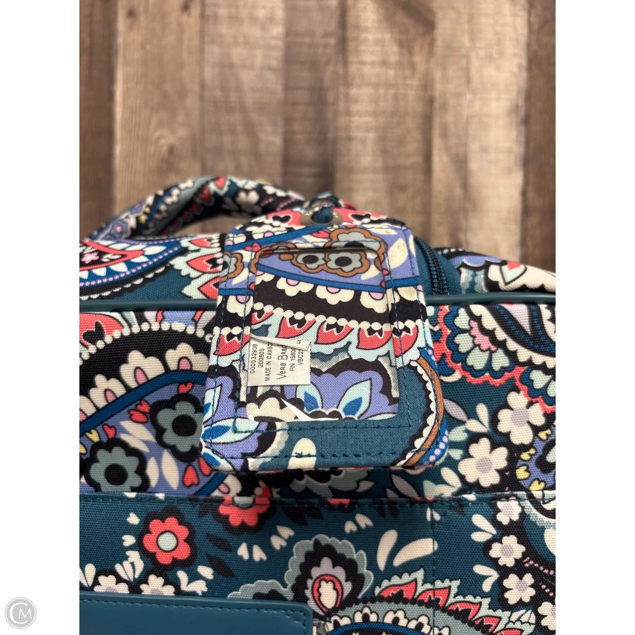 Luggage By Vera Bradley, Size: Medium