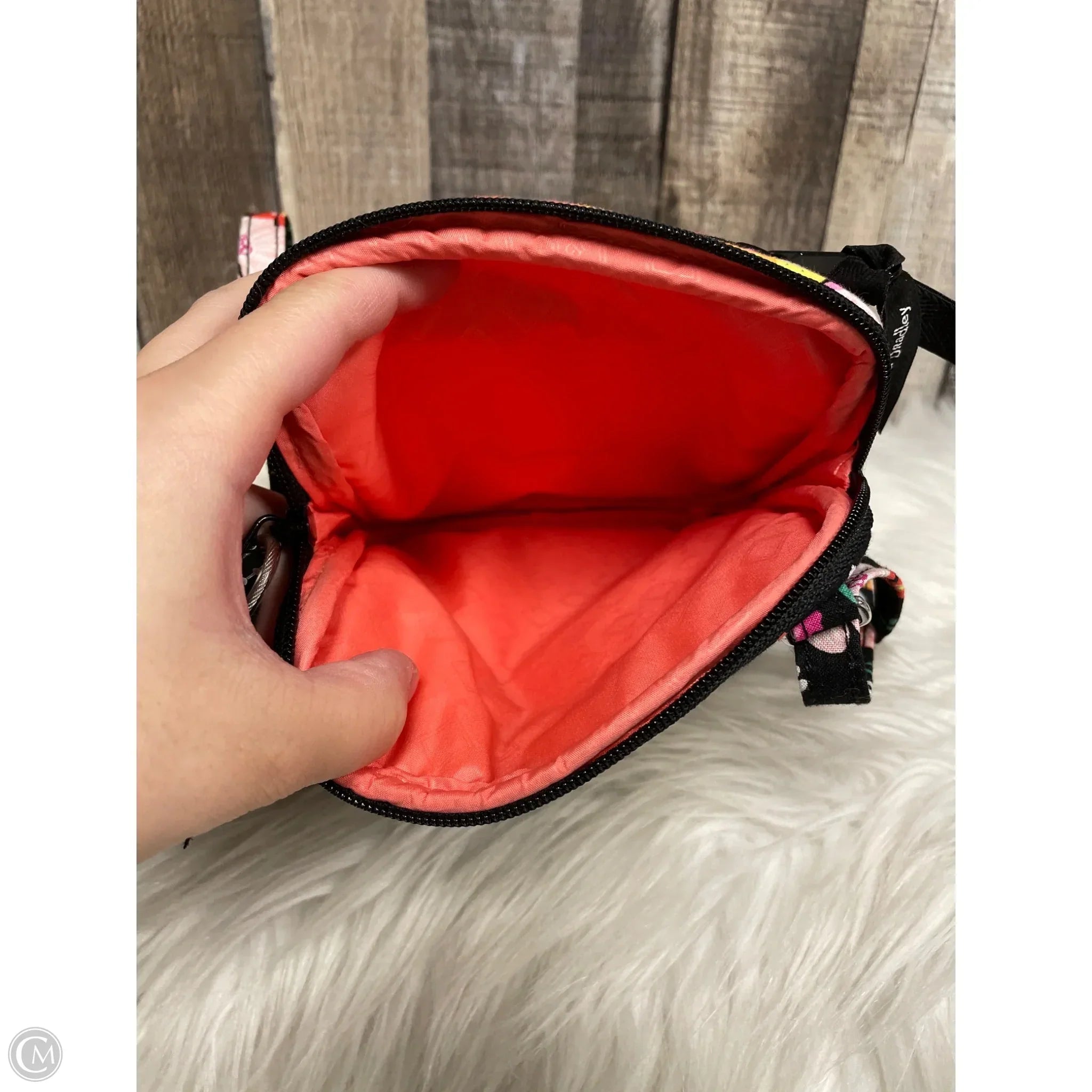 Handbag By Vera Bradley, Size: Small