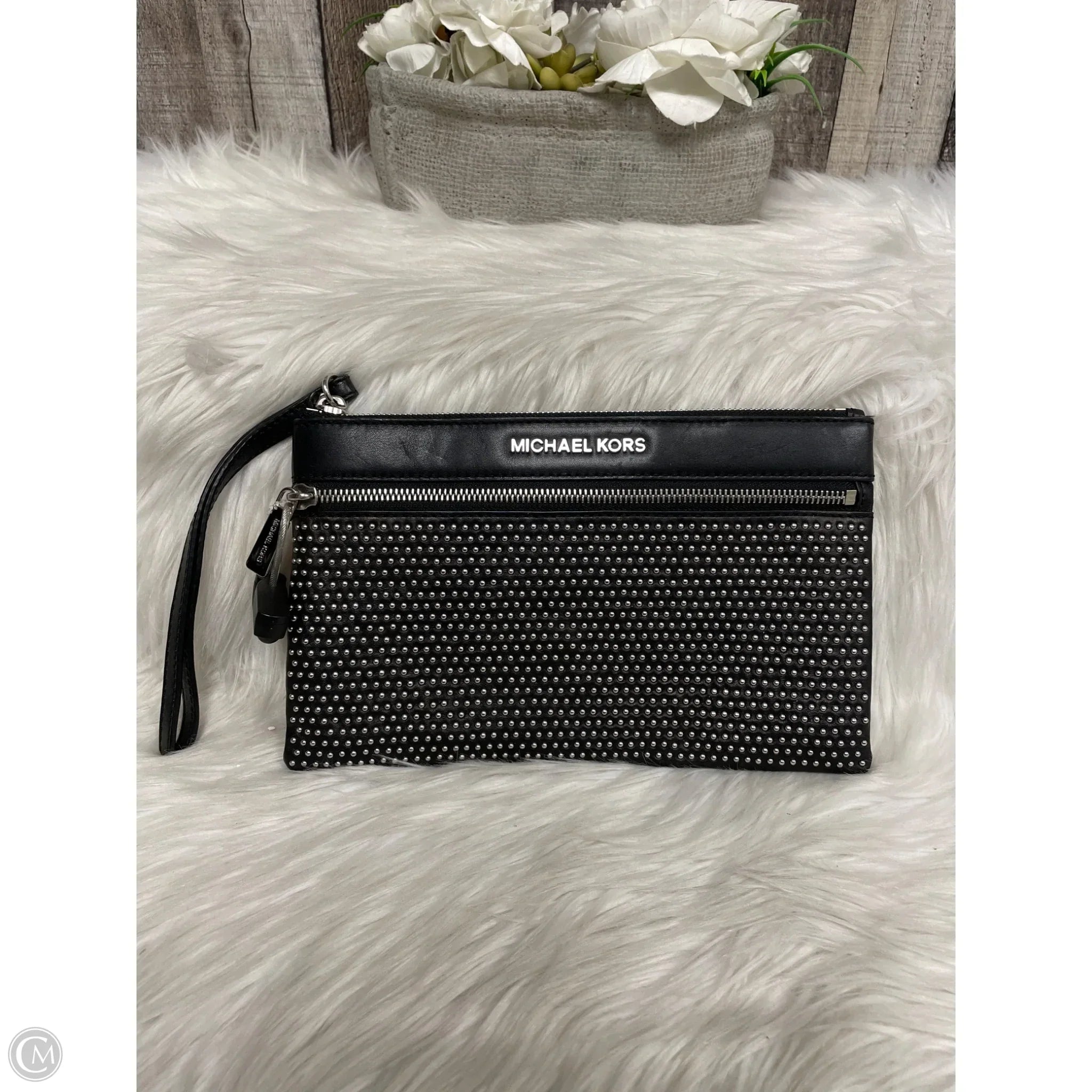 Clutch Designer By Michael Kors, Size: Large