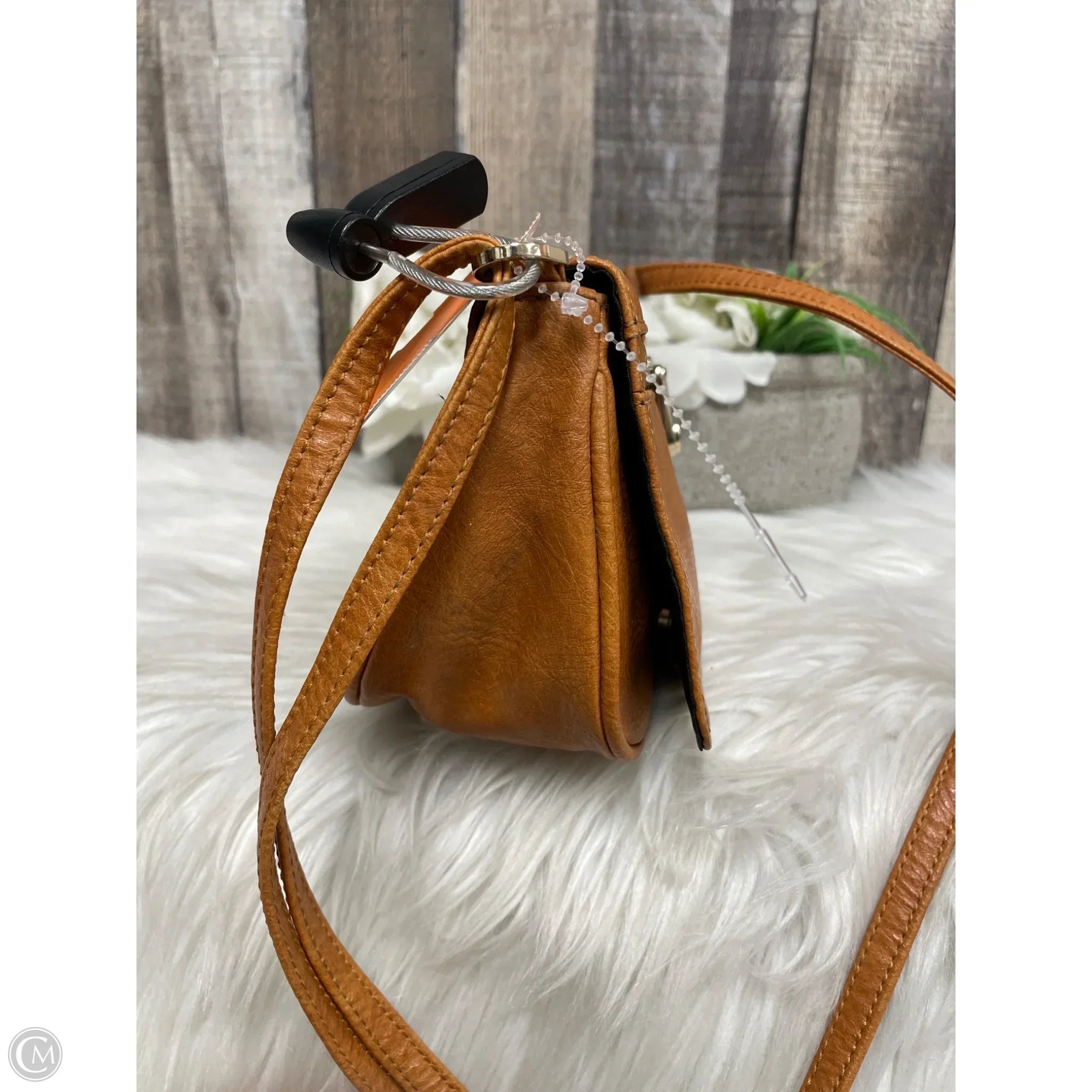 Crossbody By Kenneth Cole Reaction, Size: Small