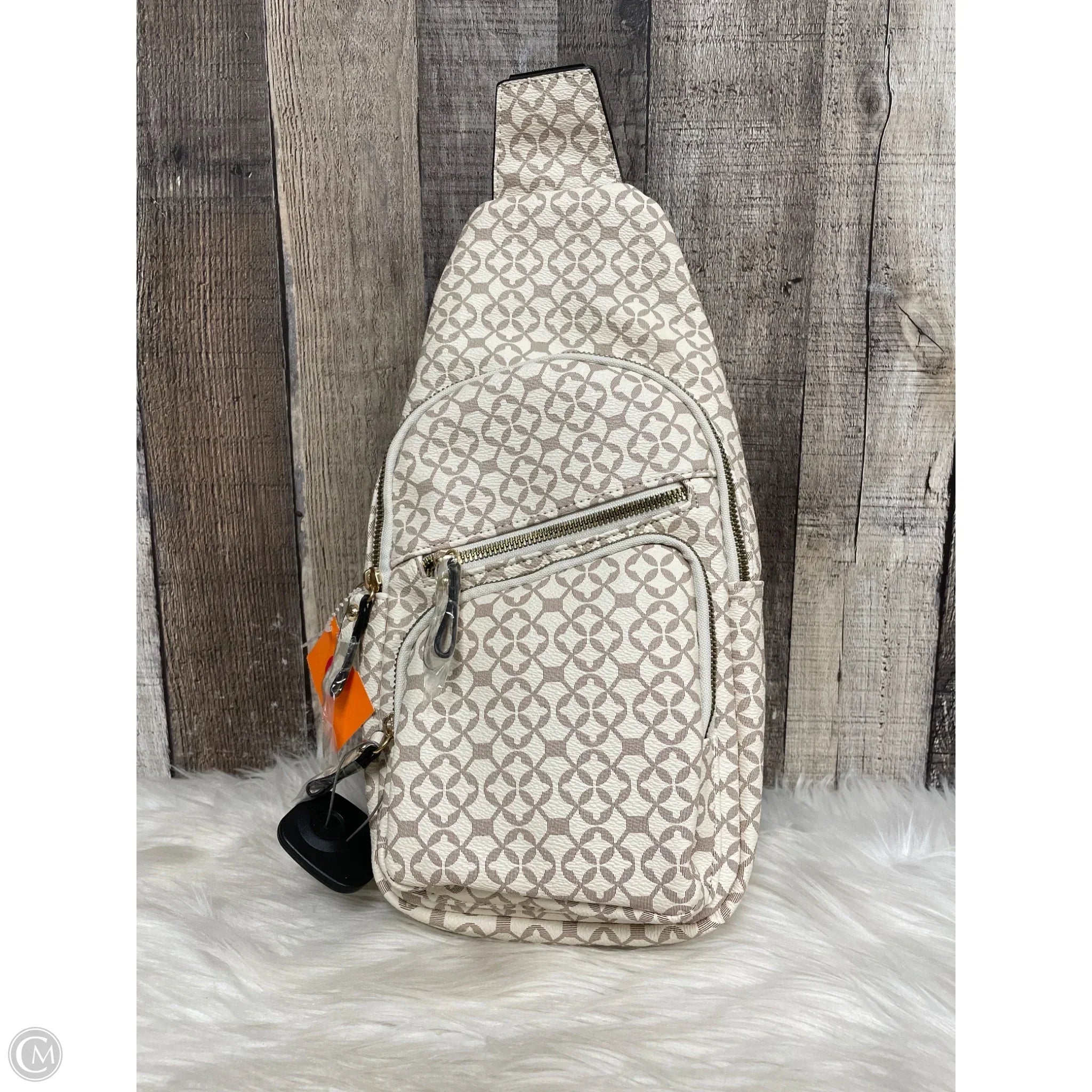 Crossbody By Cme, Size: Large