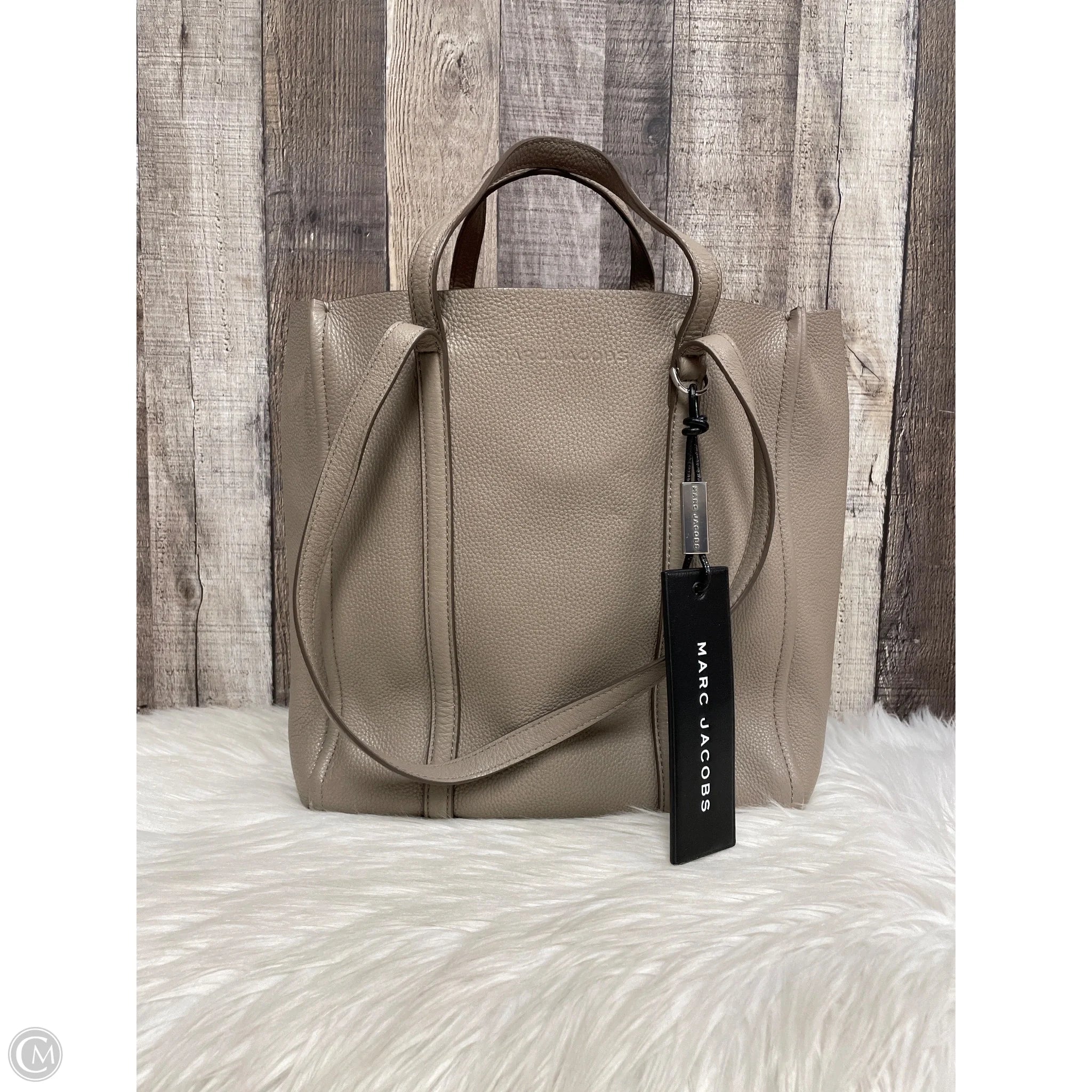 Handbag Luxury Designer By Marc Jacobs, Size: Medium