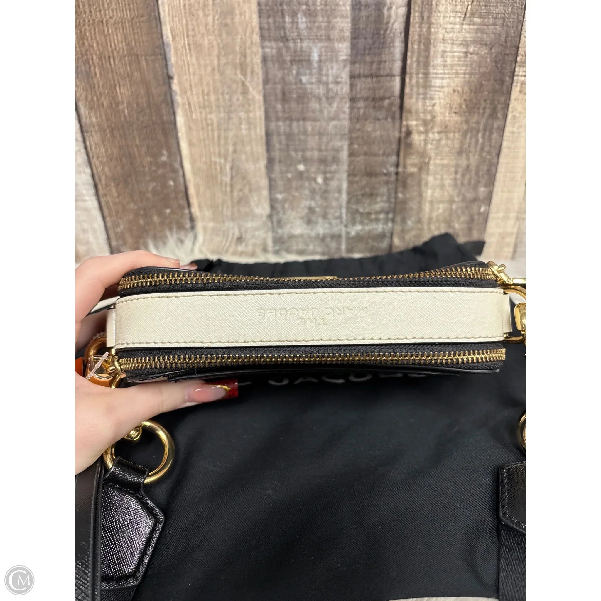 Crossbody Luxury Designer By Marc Jacobs, Size: Medium