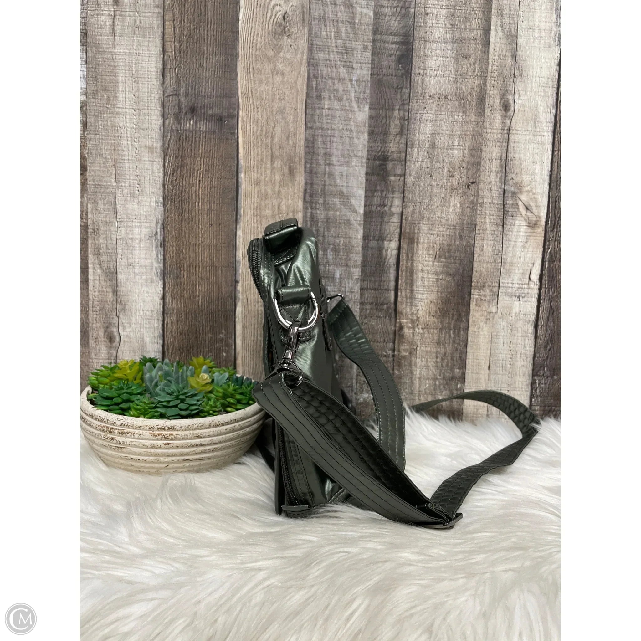 Crossbody By Lug, Size: Medium