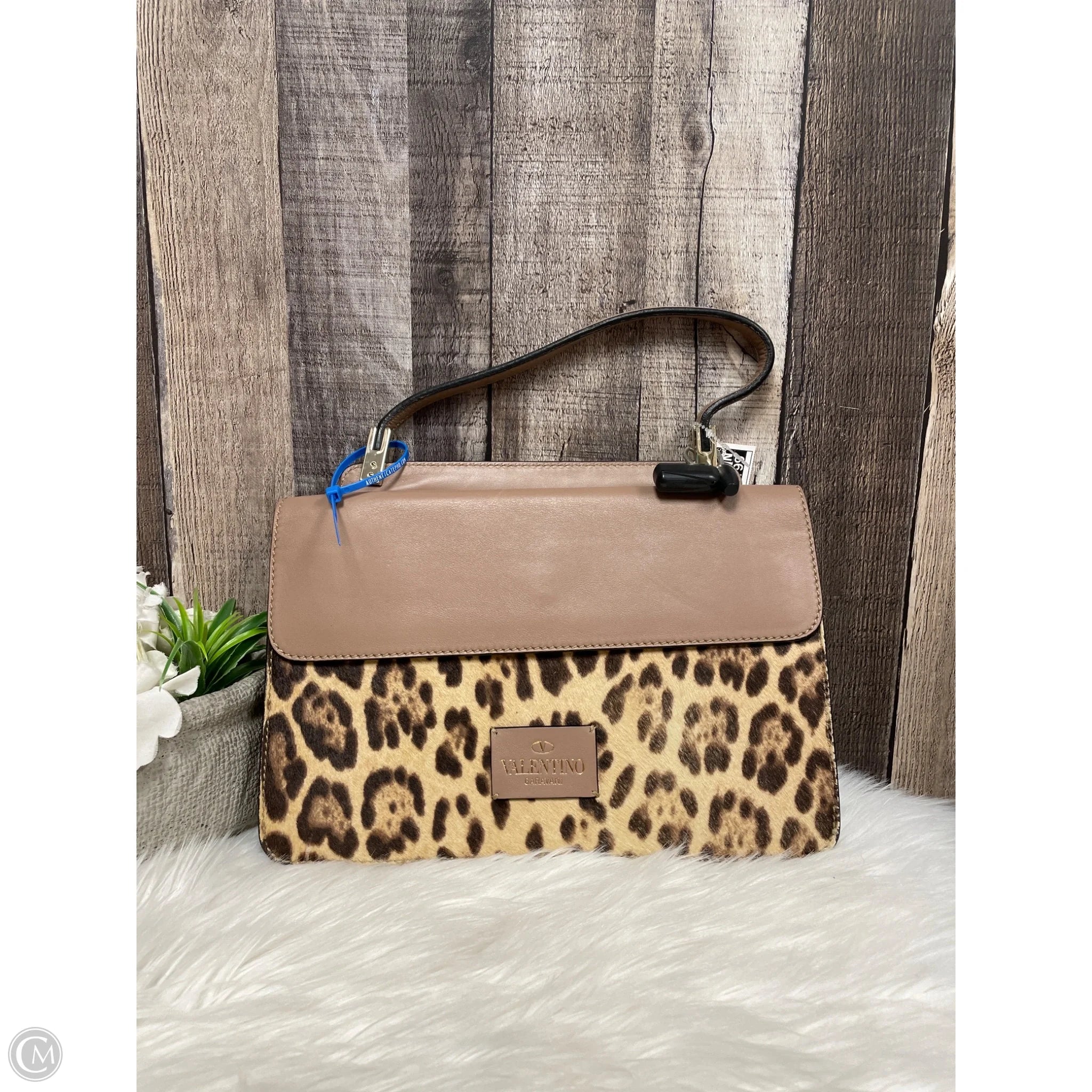 Handbag Luxury Designer By Valentino-garavani, Size: Medium