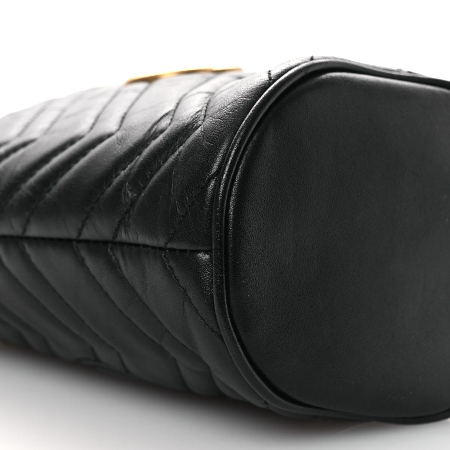 Calfskin Matelasse Mini GG Marmont 2.0 Bucket Bag Black