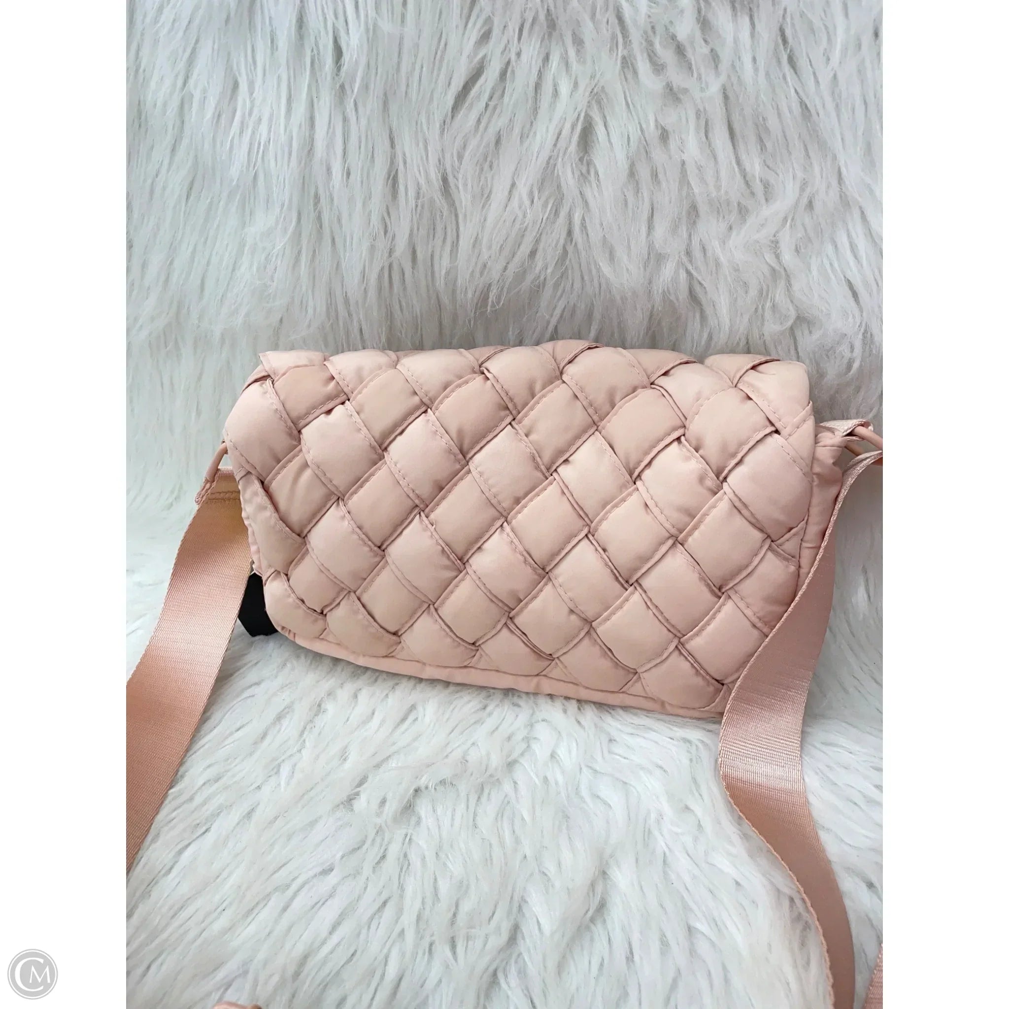 Crossbody By Clothes Mentor, Size: Medium