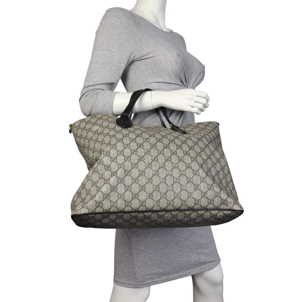 Gucci GG Supreme Bees Soft Tote Medium