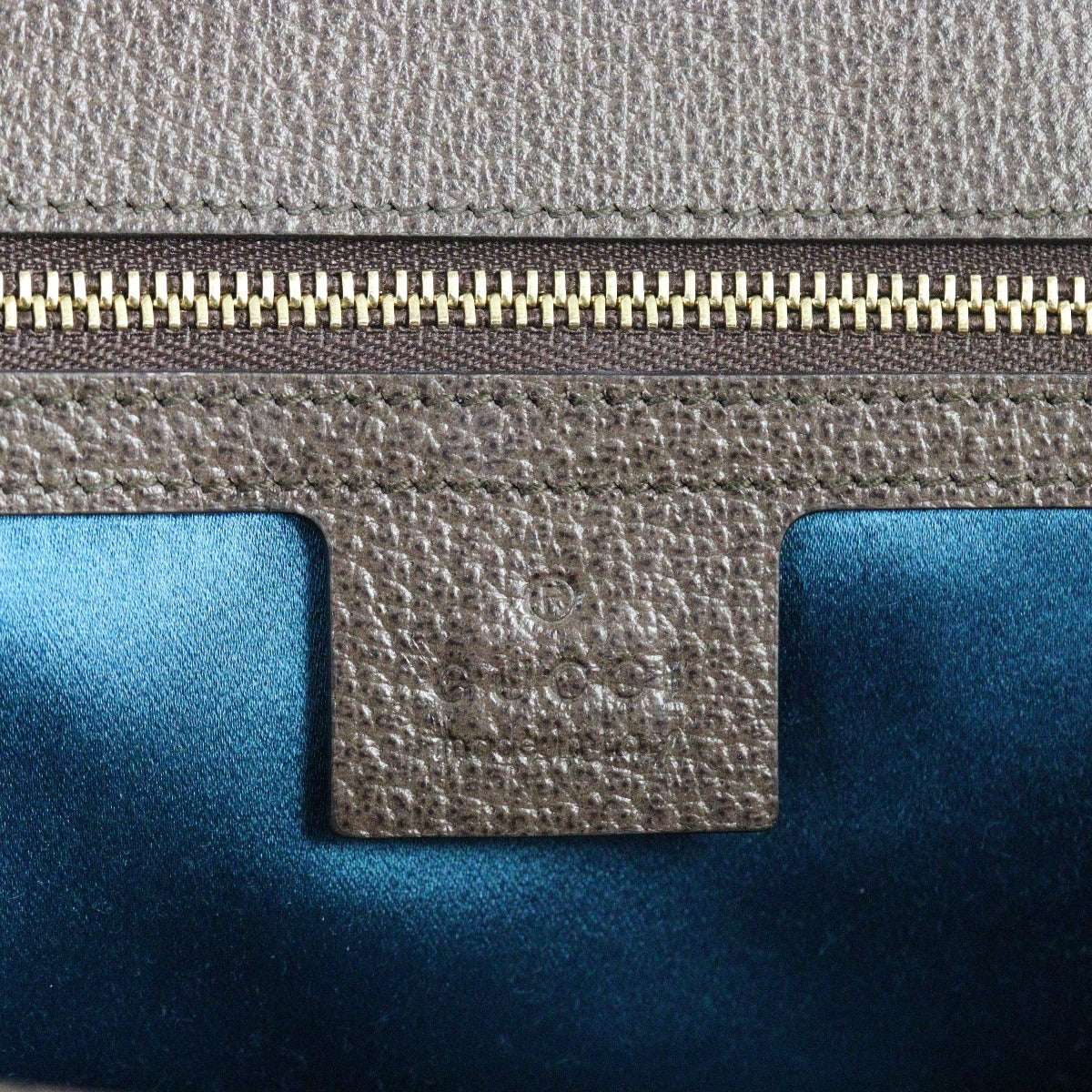 Gucci GG Supreme Ophidia Medium Shoulder Bag