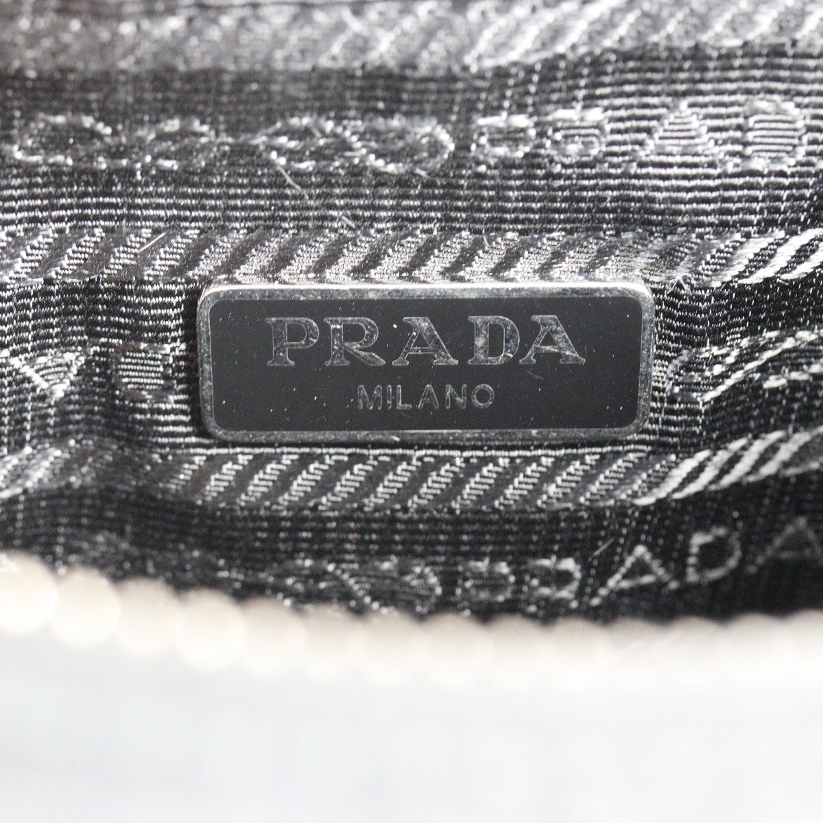 Prada Re-Edition 2005 Tessuto Shoulder Bag