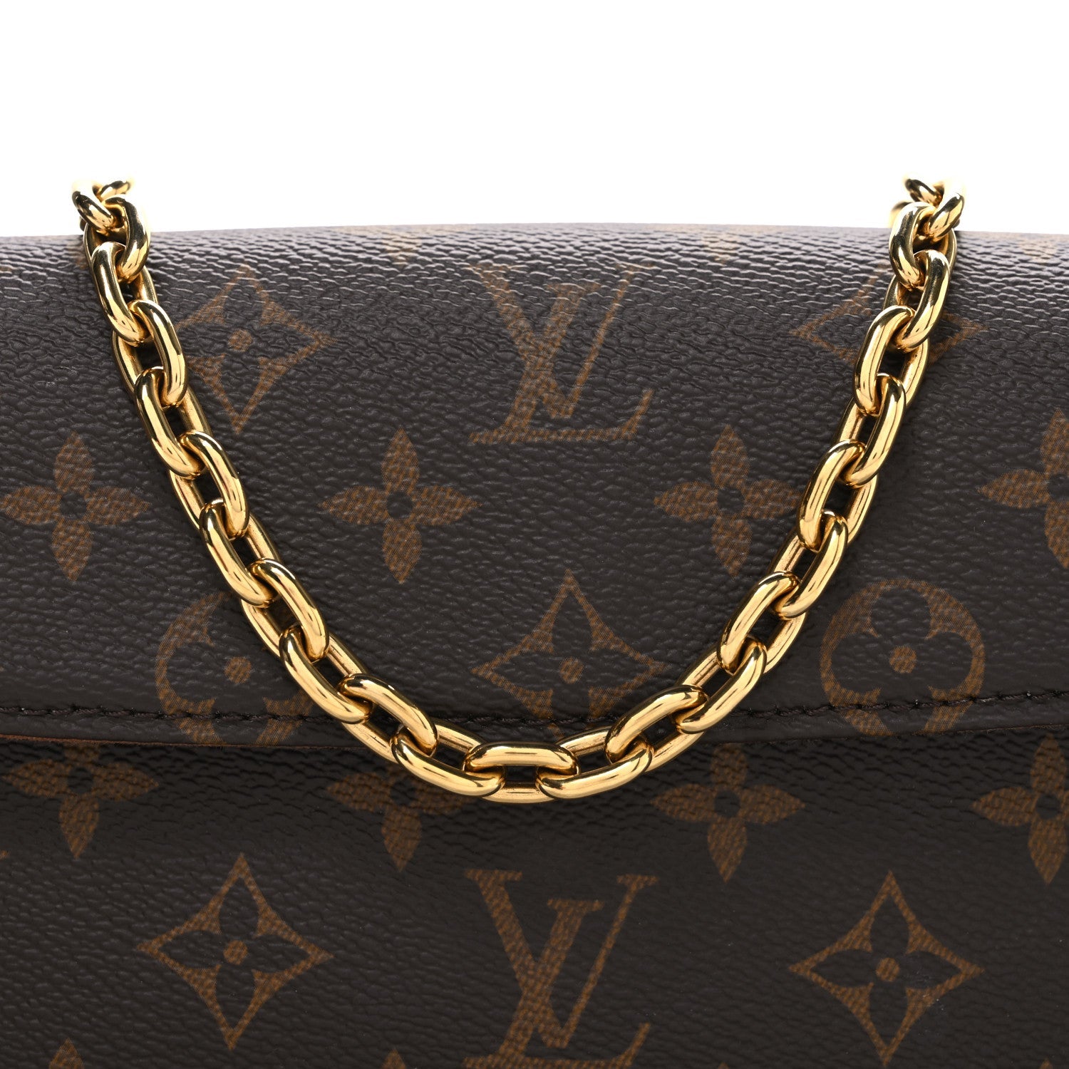 Monogram Ivy Wallet On Chain