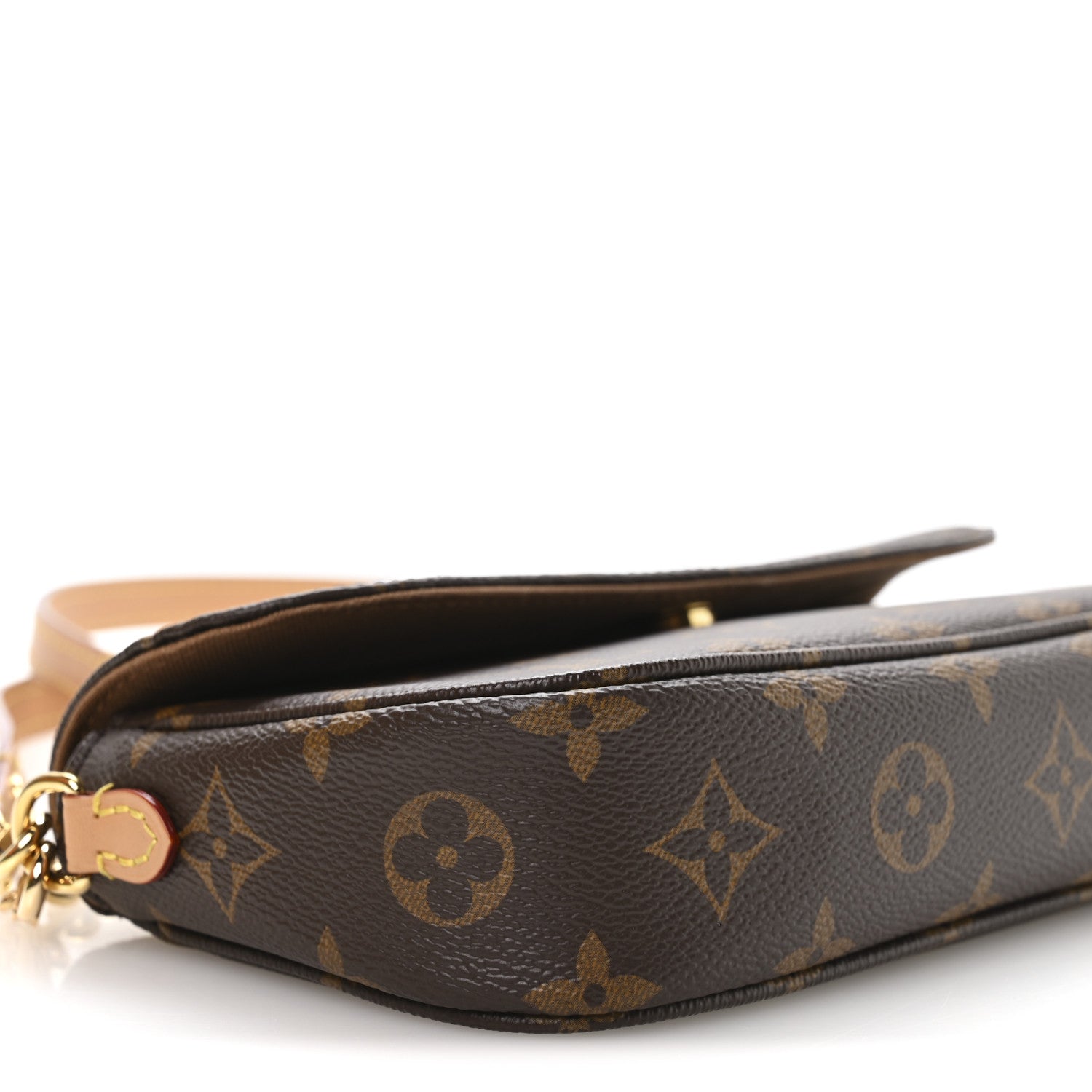 Monogram Ivy Wallet On Chain