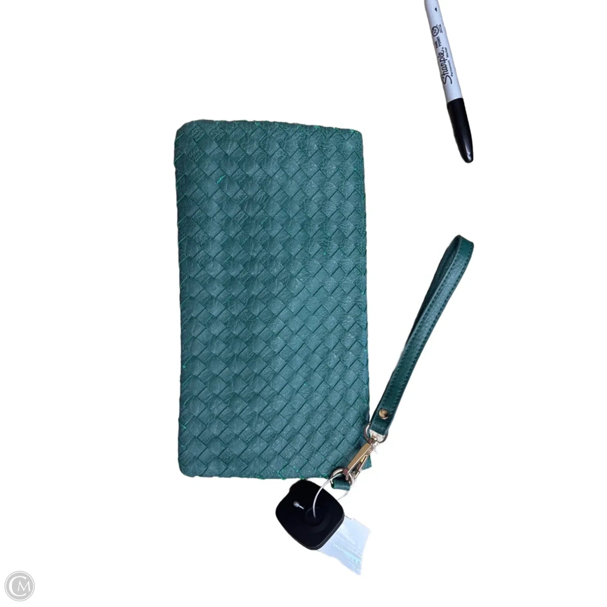 Wristlet By Urban Expressions, Size: Large
