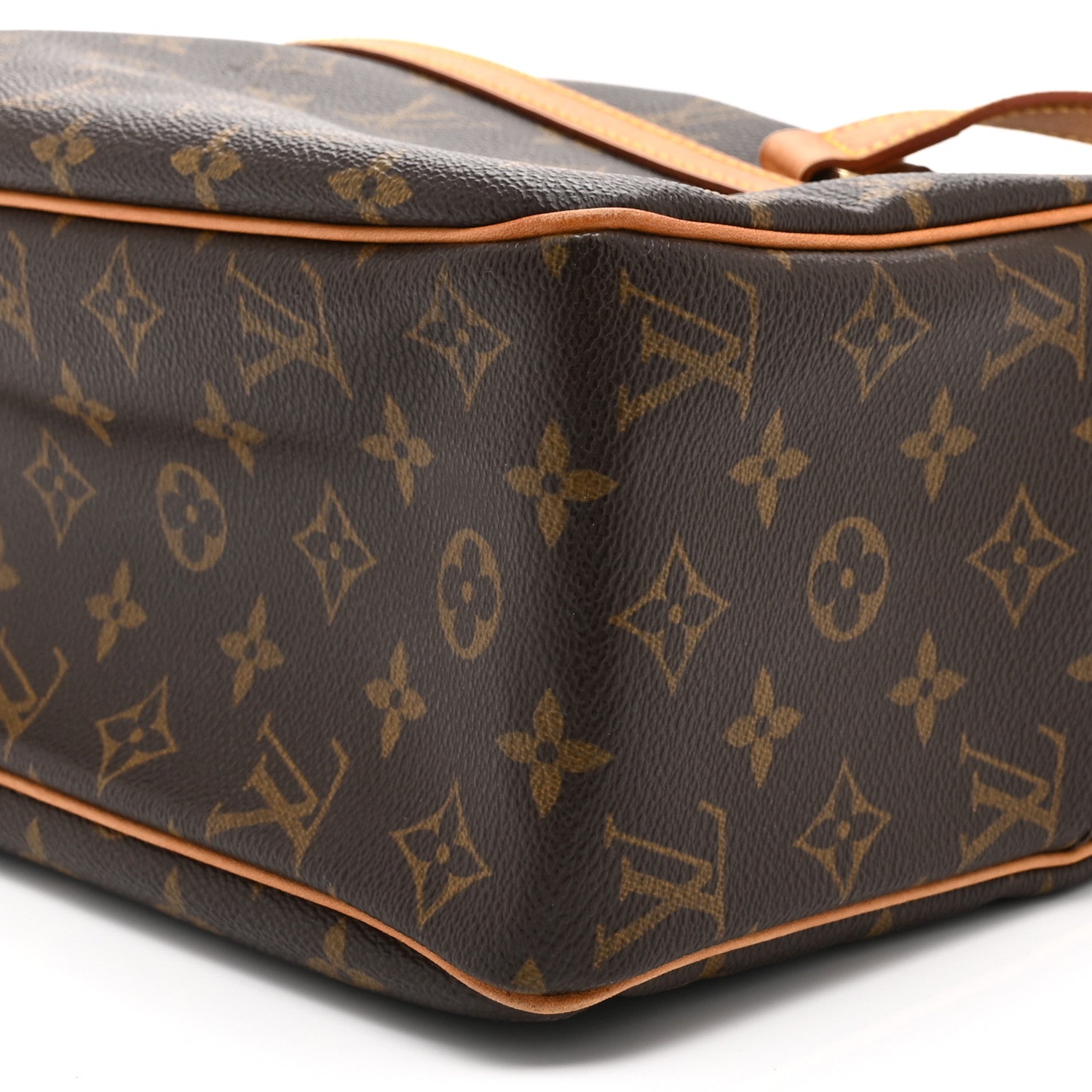 Monogram Cite GM