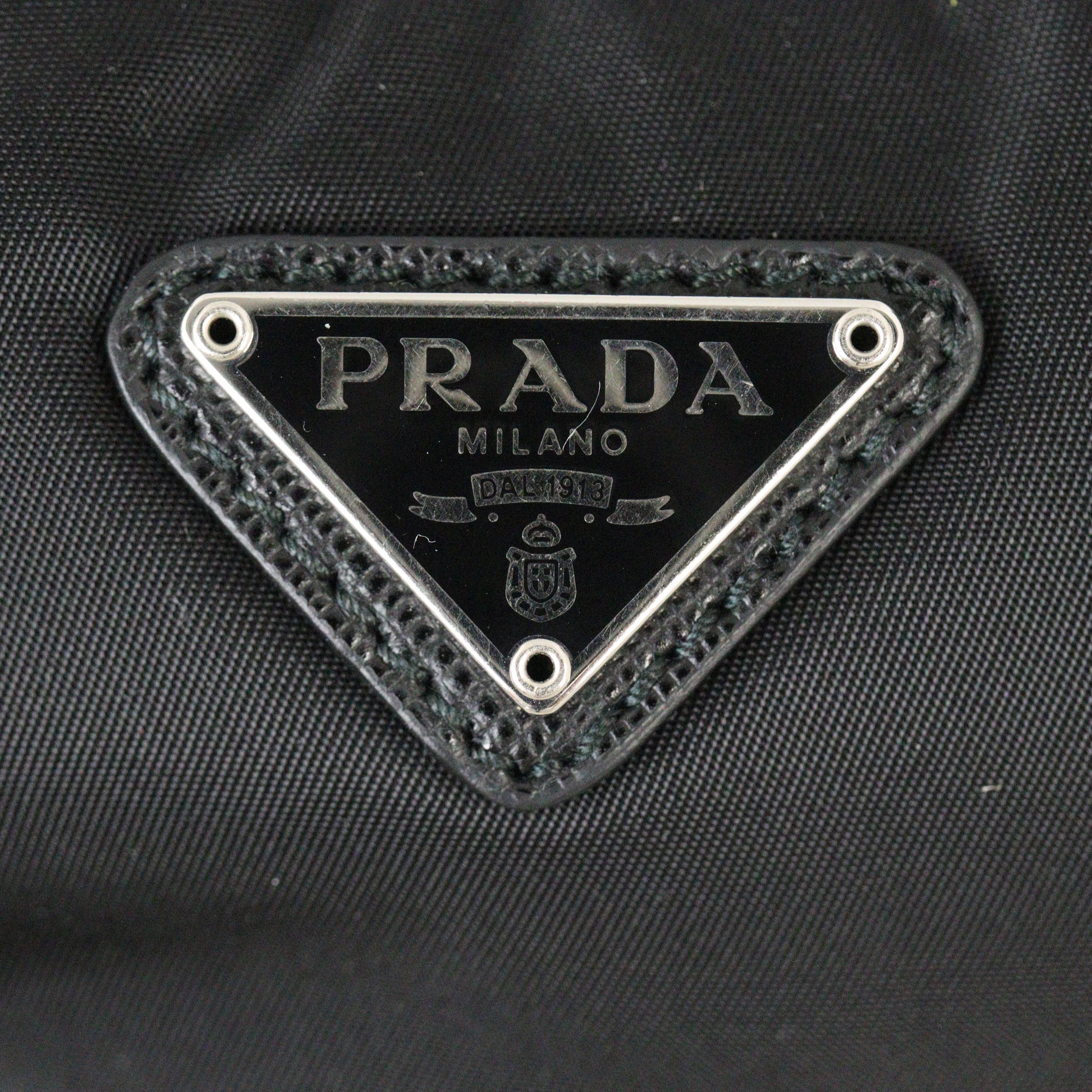 Prada Re-Edition 2005 Tessuto Shoulder Bag