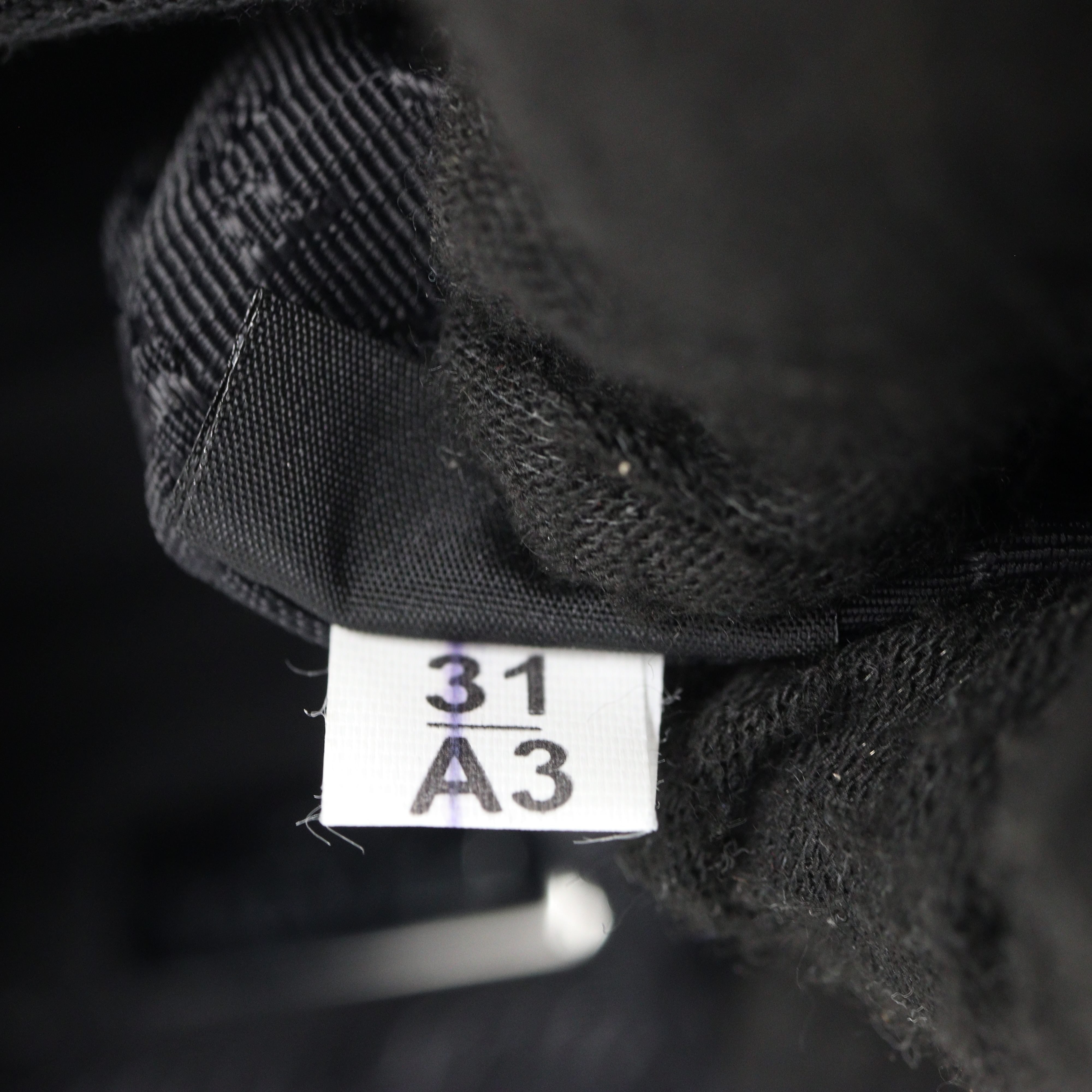 Prada Re-Edition 2005 Tessuto Shoulder Bag