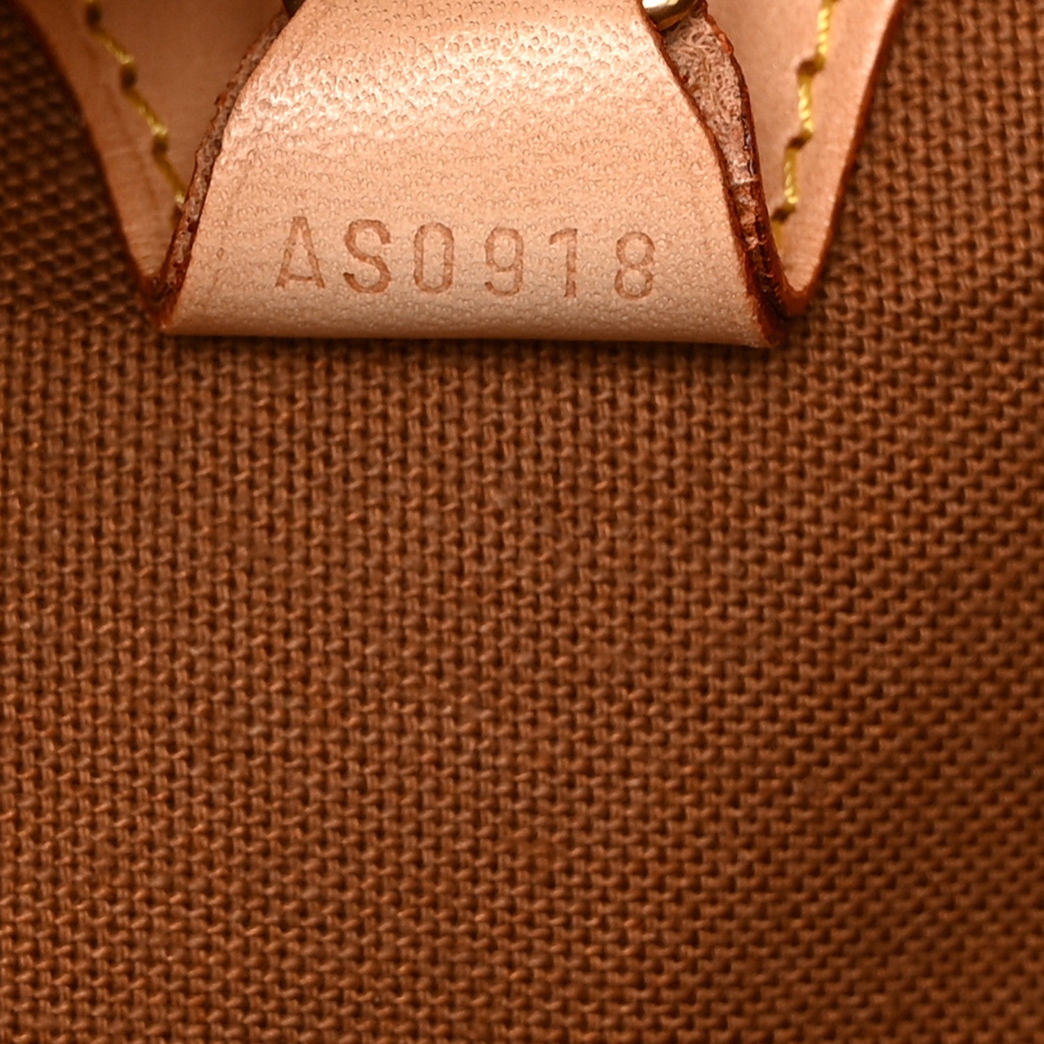 Monogram Ellipse MM