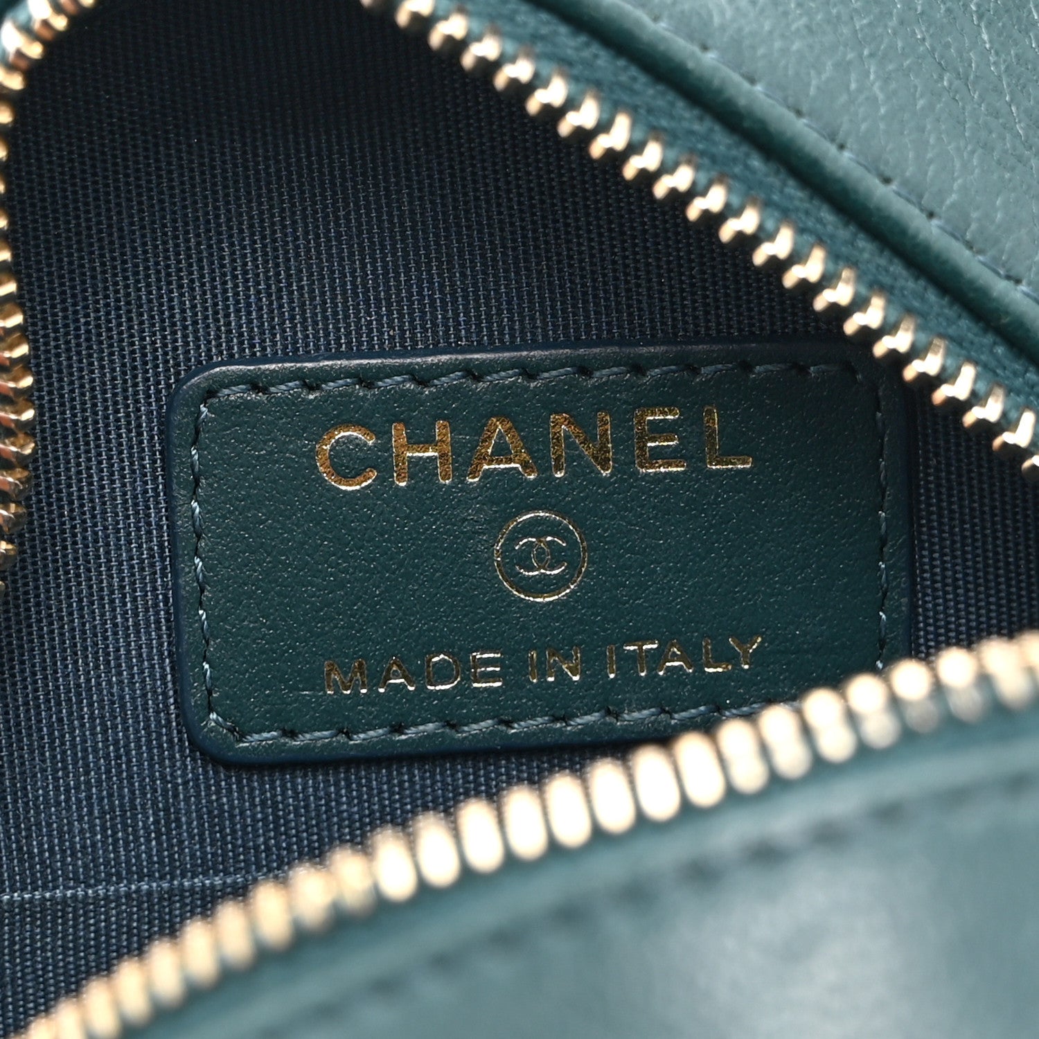 Lambskin Quilted Chanel 19 Round Clutch With Chain Green