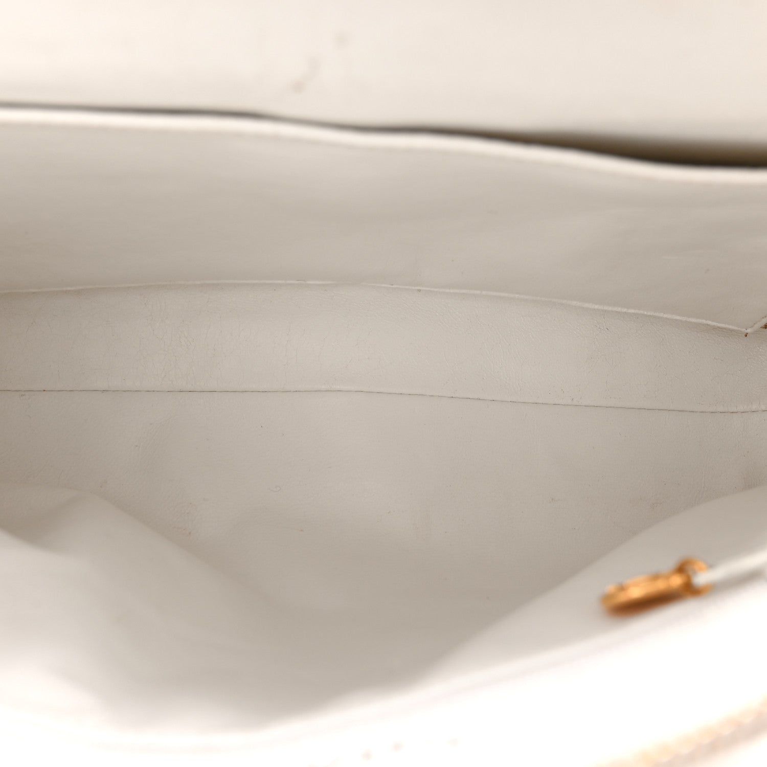 Caviar CC Shoulder Bag White