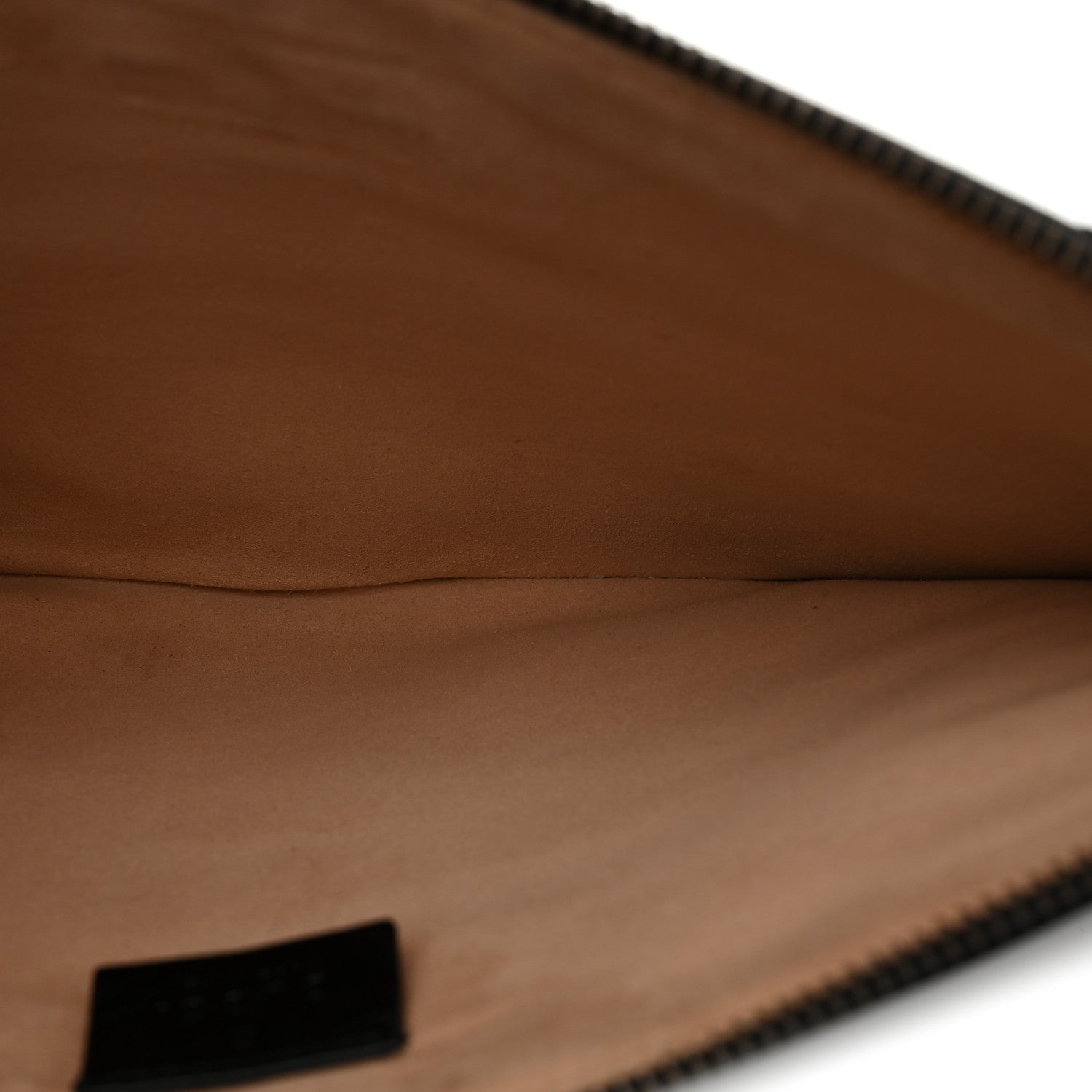 Calfskin Matelasse Large GG Marmont Zip Pouch Black
