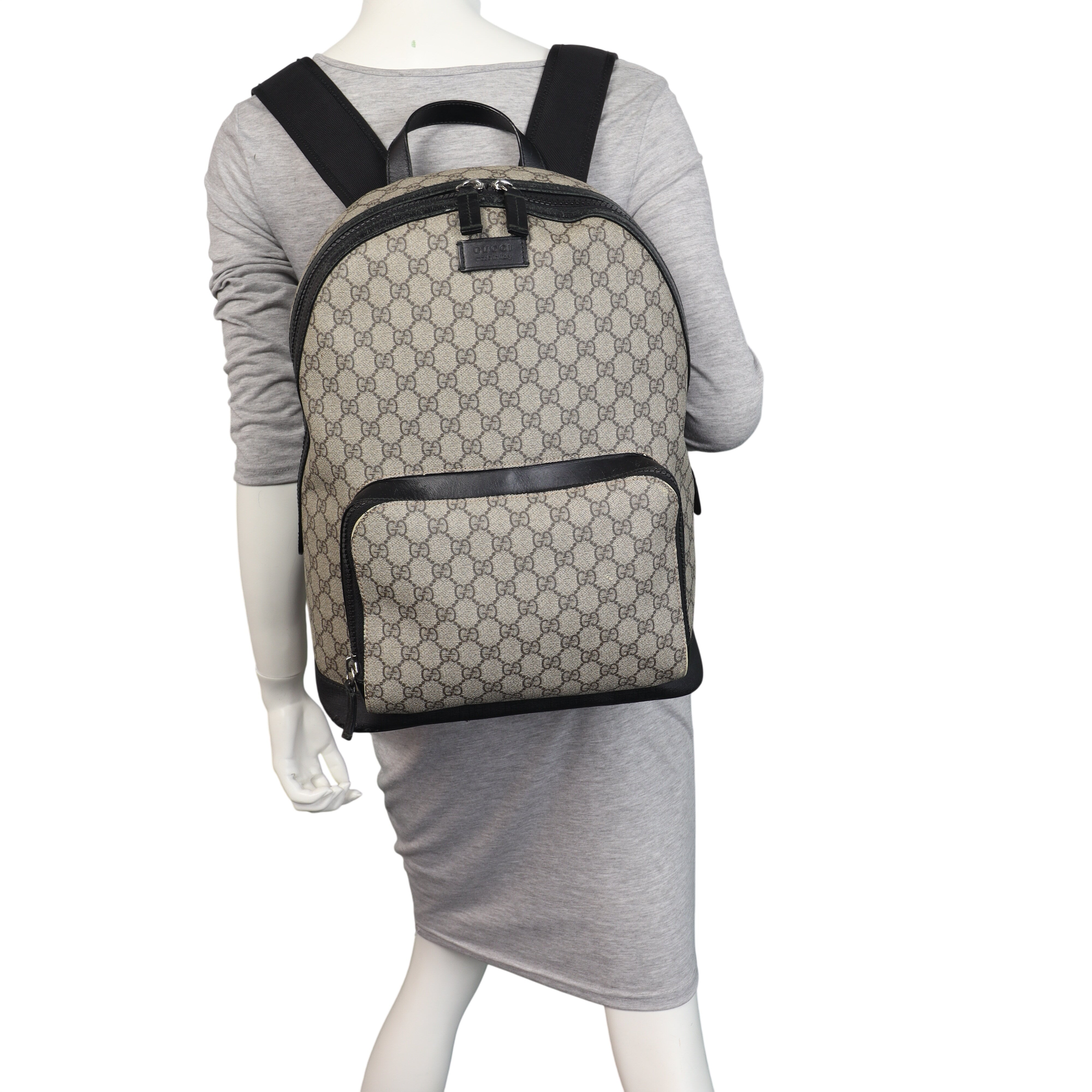 Gucci GG Supreme Backpack Large