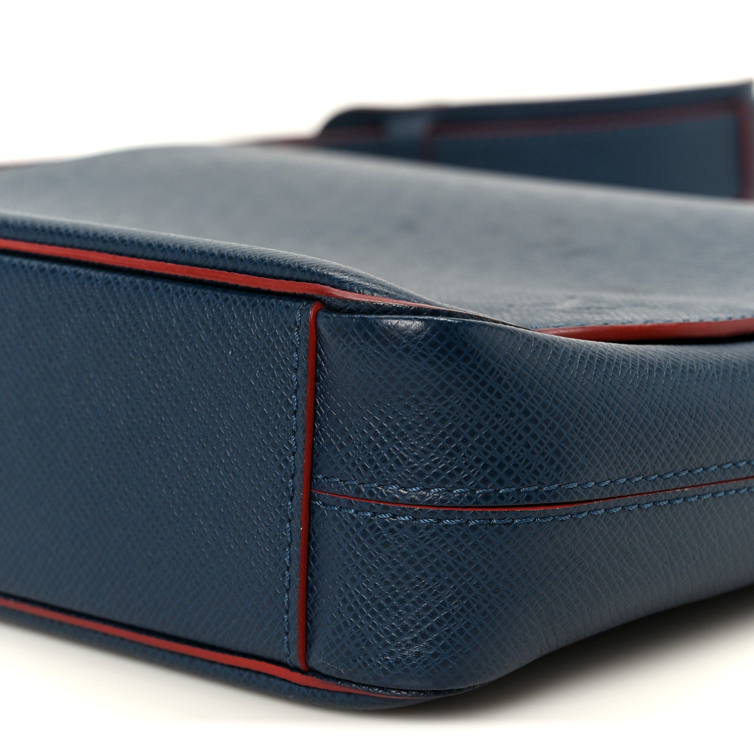 Taiga Roman PM Messenger Marine Rouge