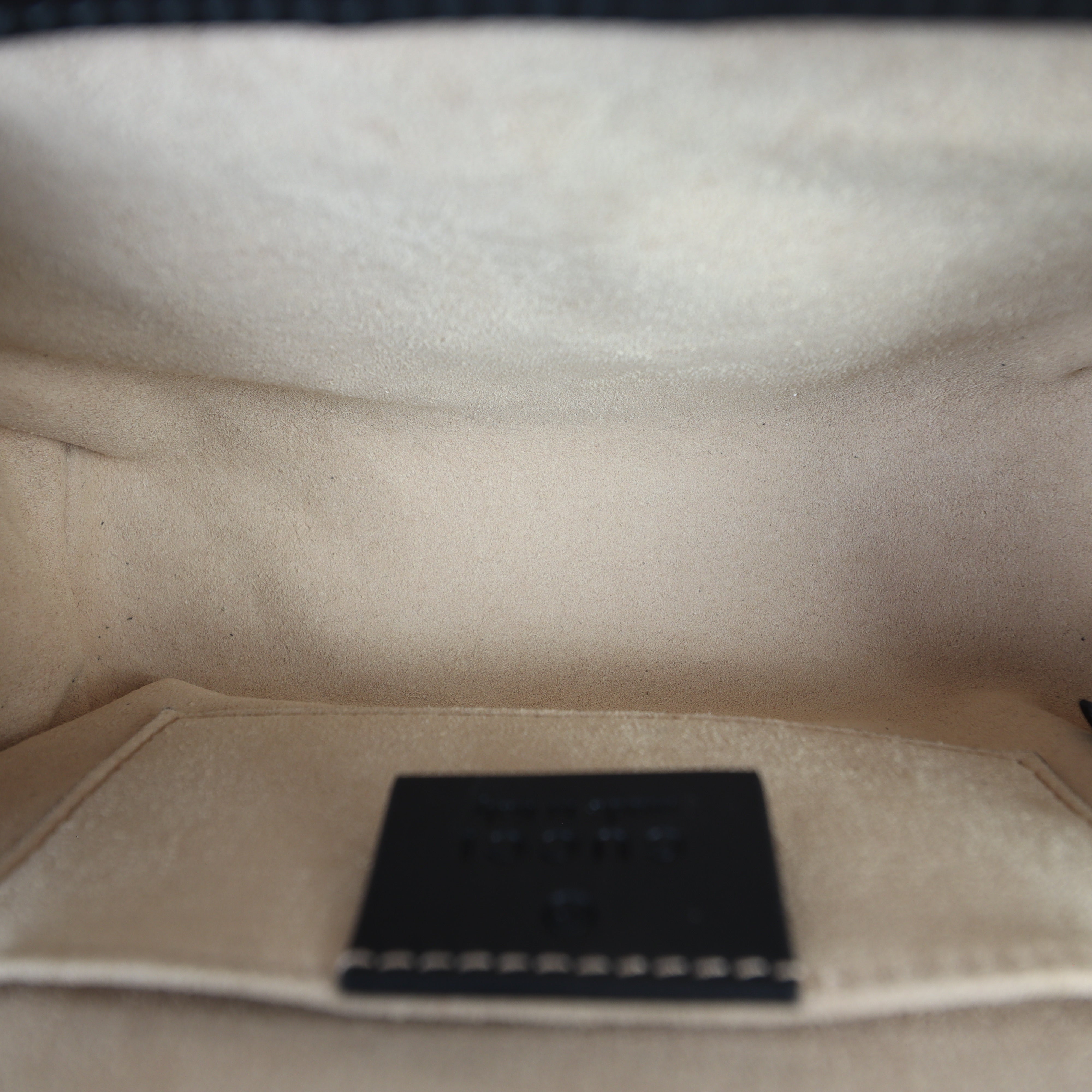 Gucci GG Supreme Bees Padlock Shoulder Bag