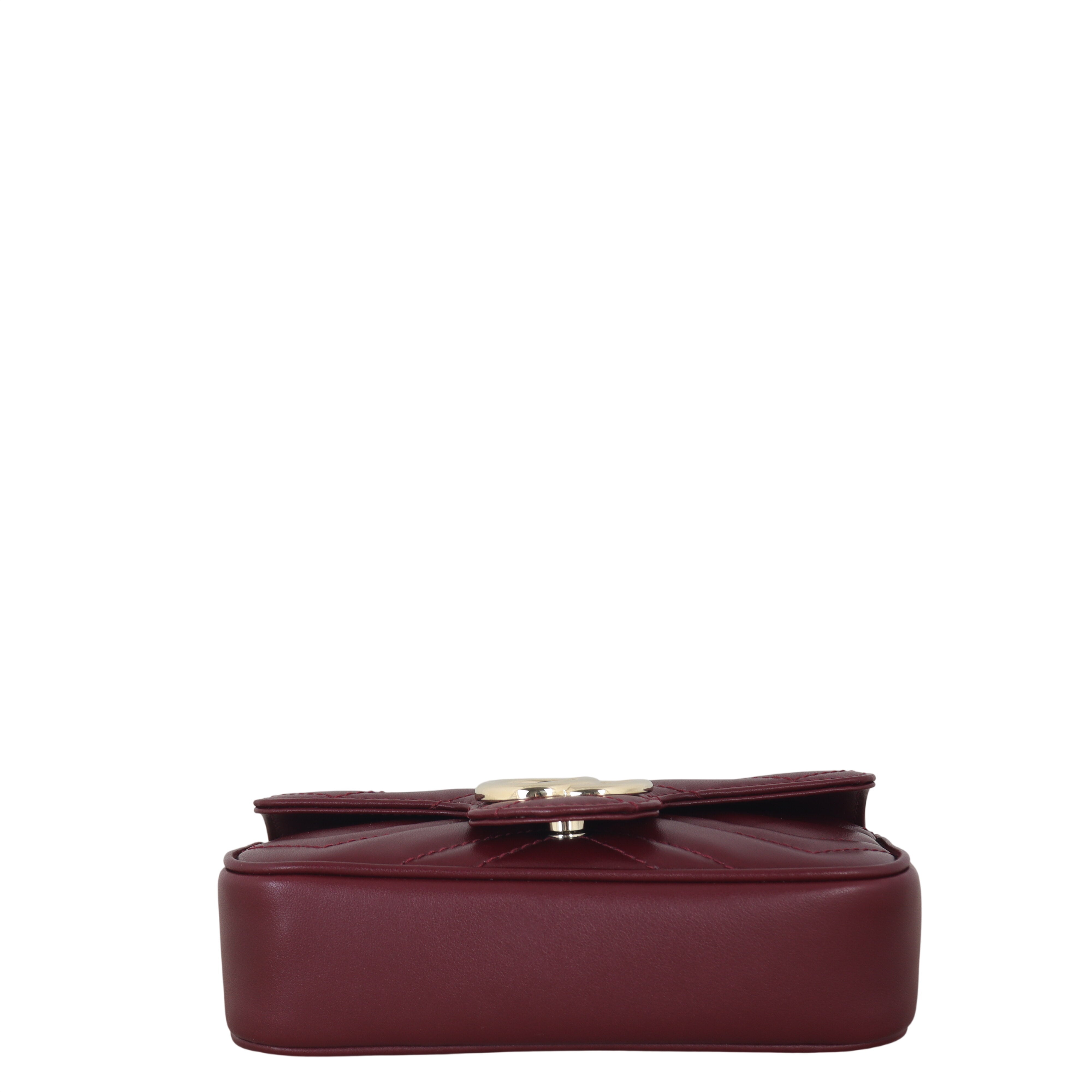 Gucci GG Marmont Matelasse Super Mini Shoulder Bag
